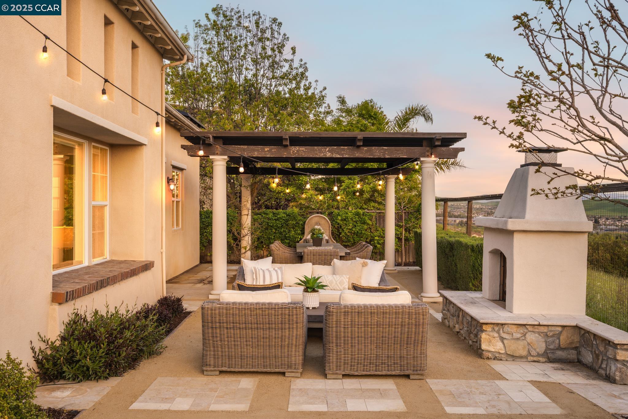 Detail Gallery Image 35 of 55 For 2032 Feathermint Dr, San Ramon,  CA 94582 - 4 Beds | 2/1 Baths