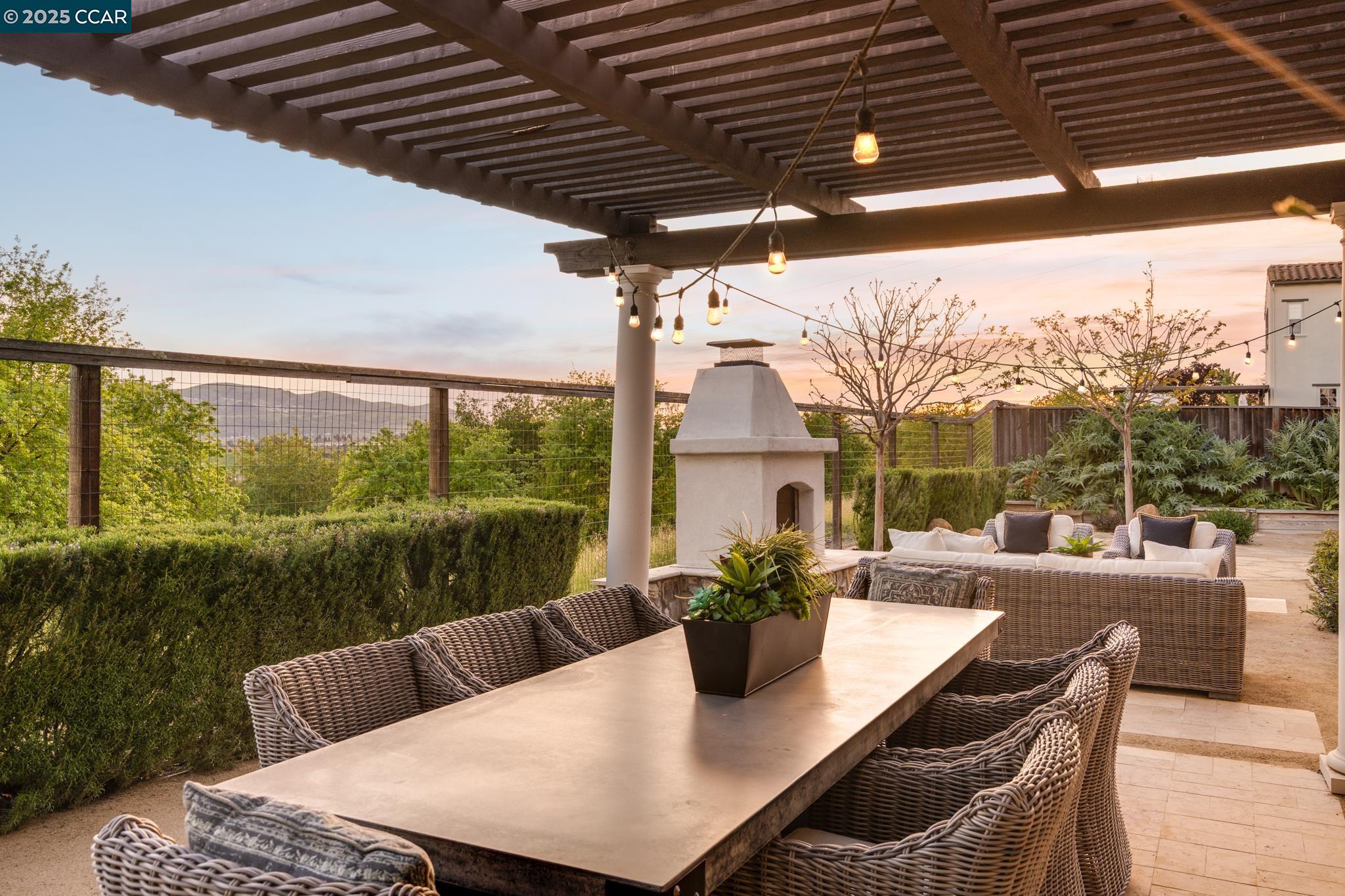 Detail Gallery Image 44 of 55 For 2032 Feathermint Dr, San Ramon,  CA 94582 - 4 Beds | 2/1 Baths
