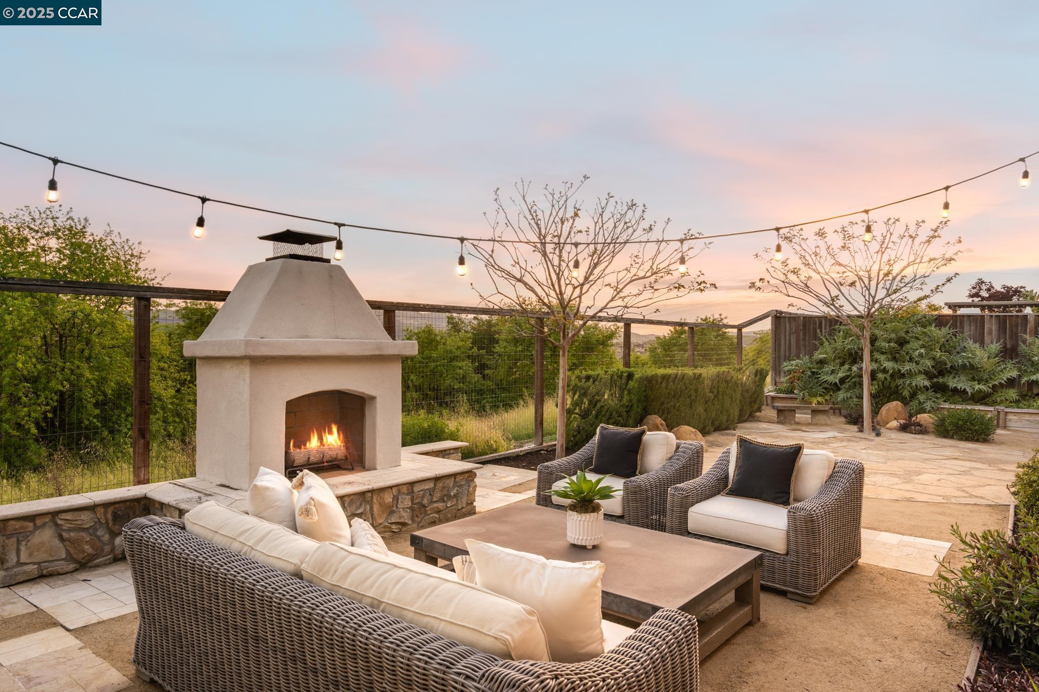 Detail Gallery Image 45 of 55 For 2032 Feathermint Dr, San Ramon,  CA 94582 - 4 Beds | 2/1 Baths