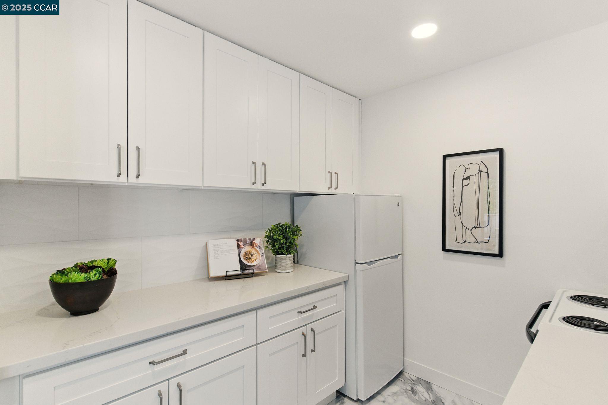 Detail Gallery Image 12 of 33 For 67 Brookwood Rd #10,  Orinda,  CA 94563 - 2 Beds | 1 Baths