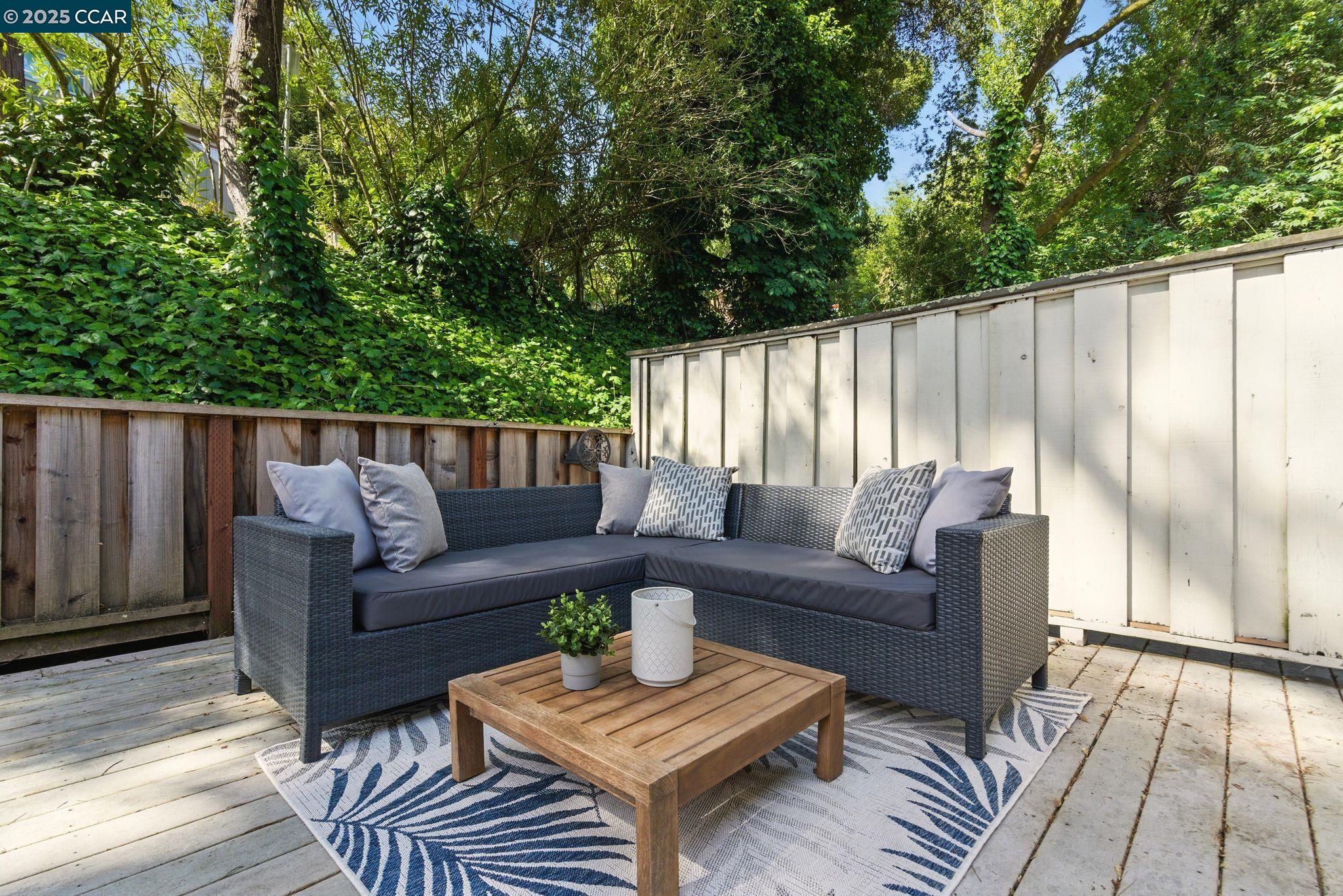 Detail Gallery Image 16 of 33 For 67 Brookwood Rd #10,  Orinda,  CA 94563 - 2 Beds | 1 Baths