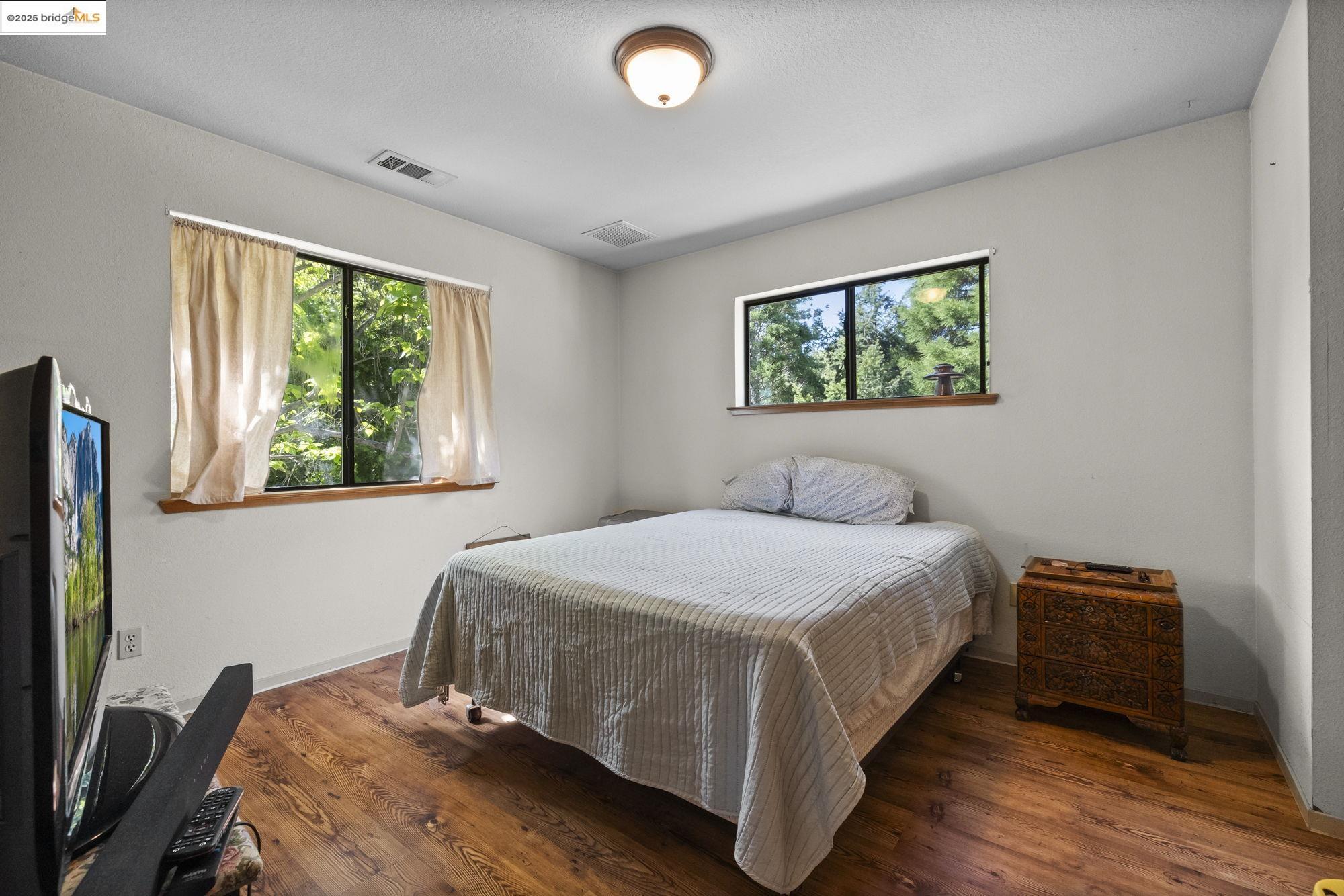 Detail Gallery Image 14 of 28 For 20316 Patrick Ln, Tuolumne,  CA 95379 - 2 Beds | 2 Baths