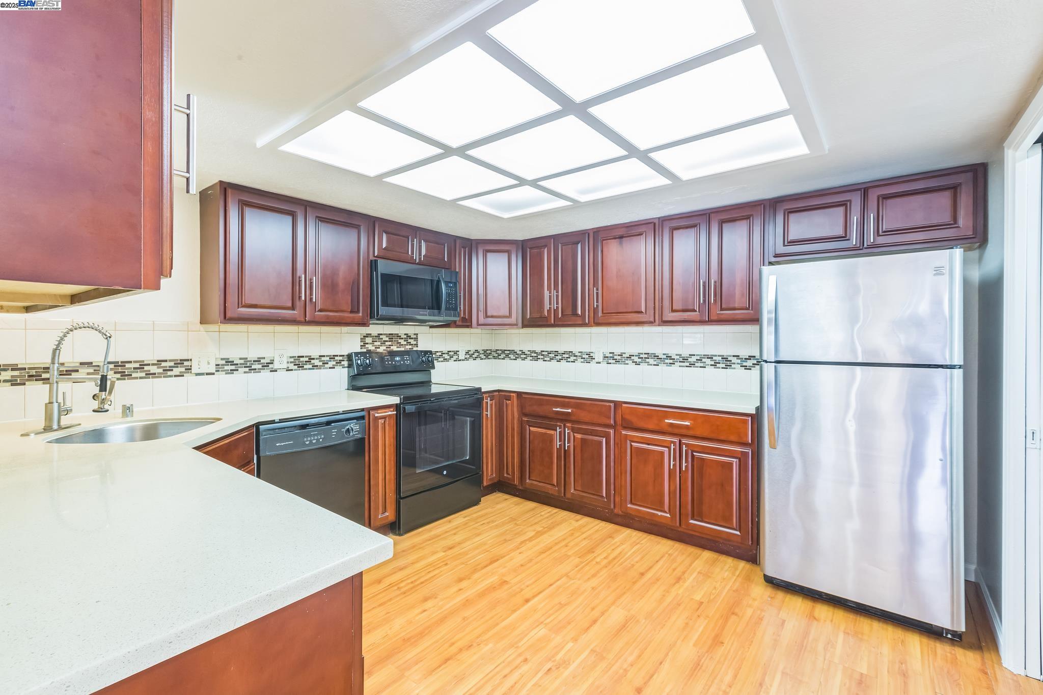 Photo #14: 41098178 Listing: Photo #14