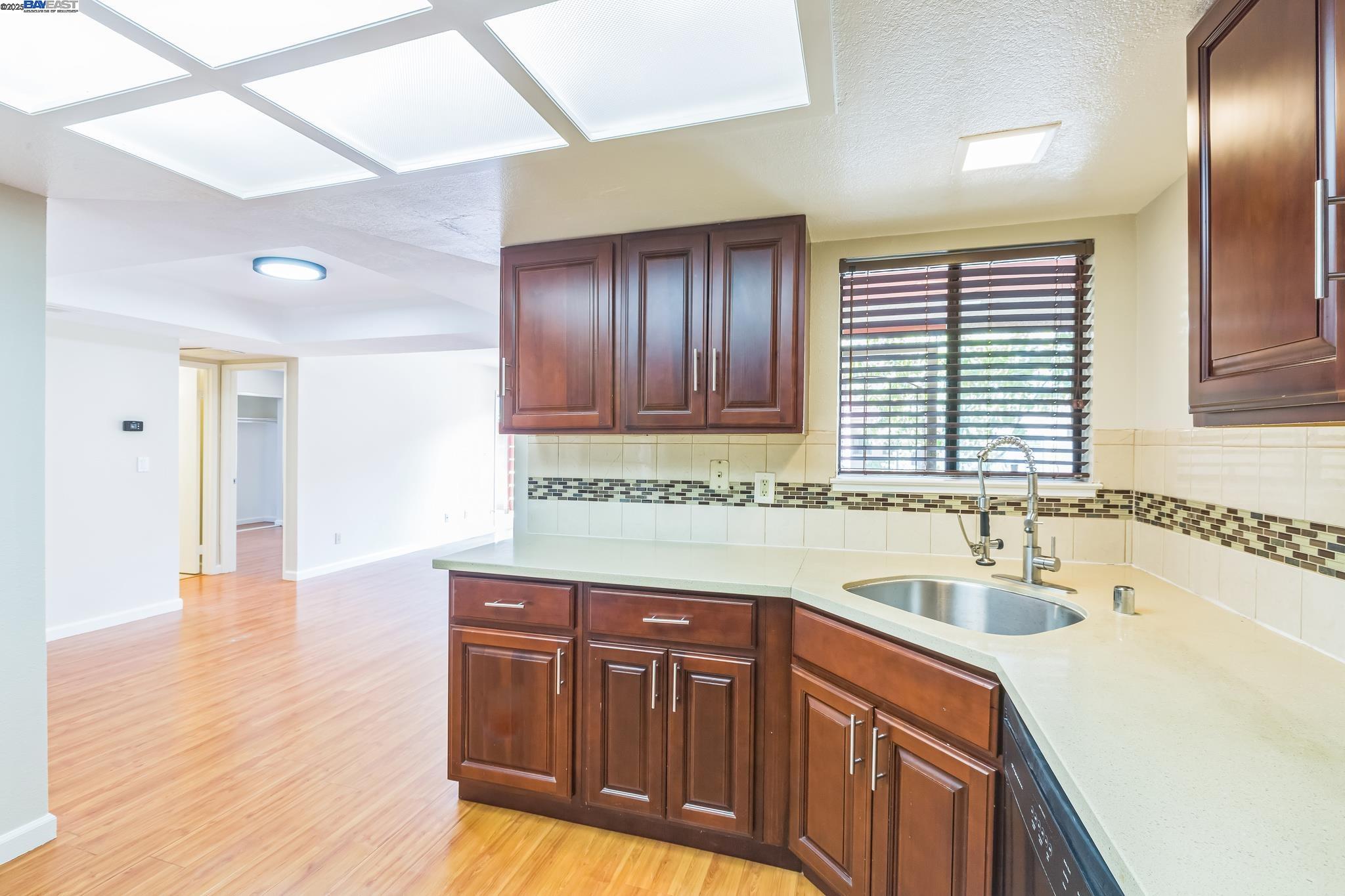 Photo #16: 41098178 Listing: Photo #16
