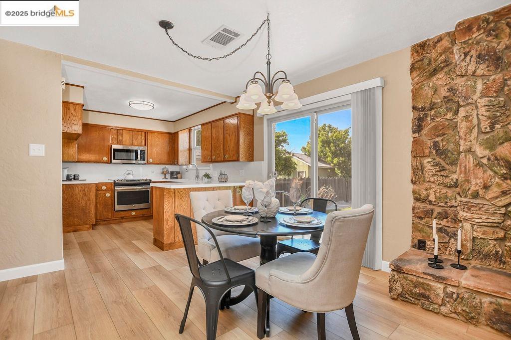 Detail Gallery Image 10 of 28 For 234 William Reed Dr, Antioch,  CA 94509 - 2 Beds | 1 Baths
