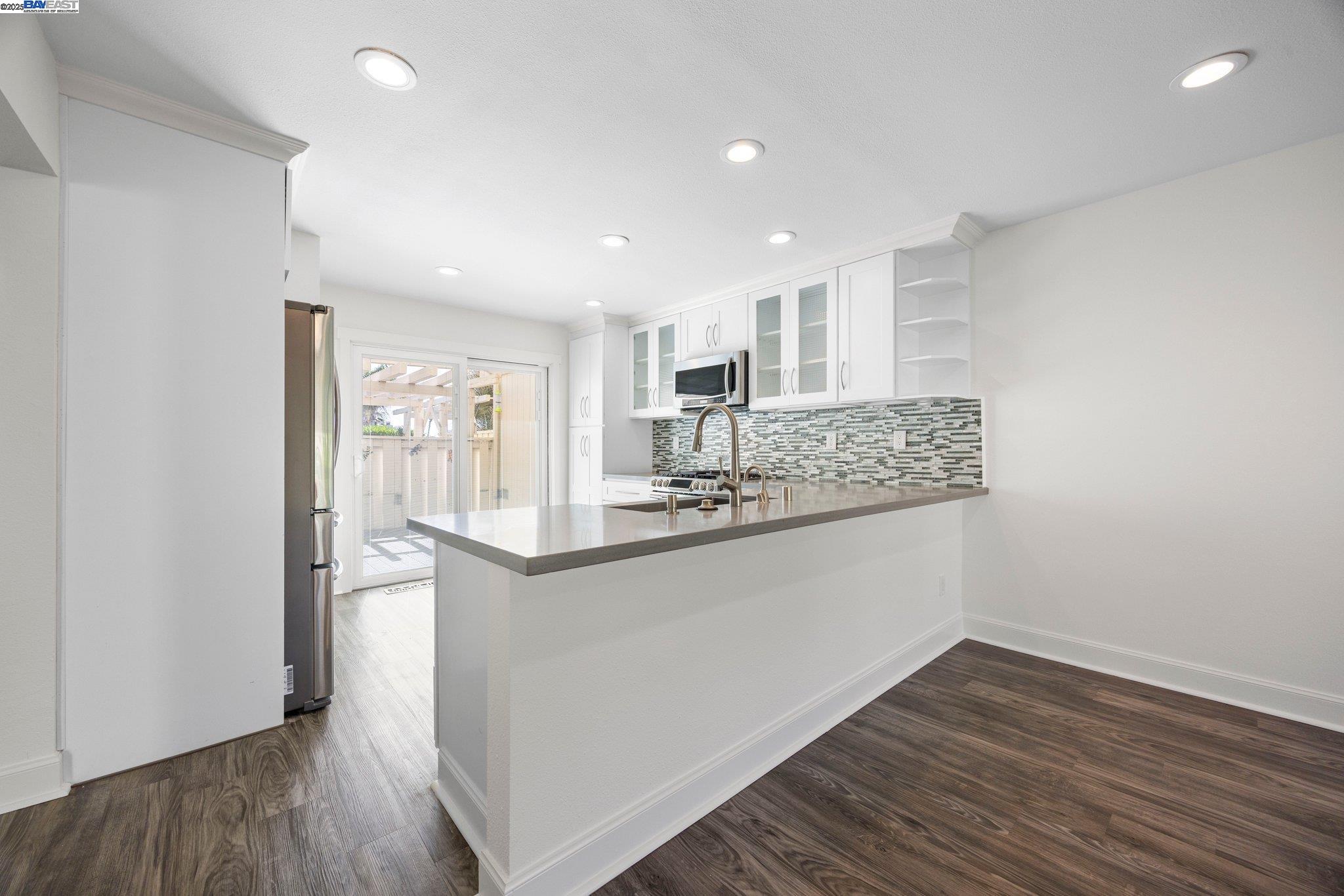 Detail Gallery Image 12 of 36 For 1257 Marina Circle, Discovery Bay,  CA 94505-9482 - 3 Beds | 2/1 Baths