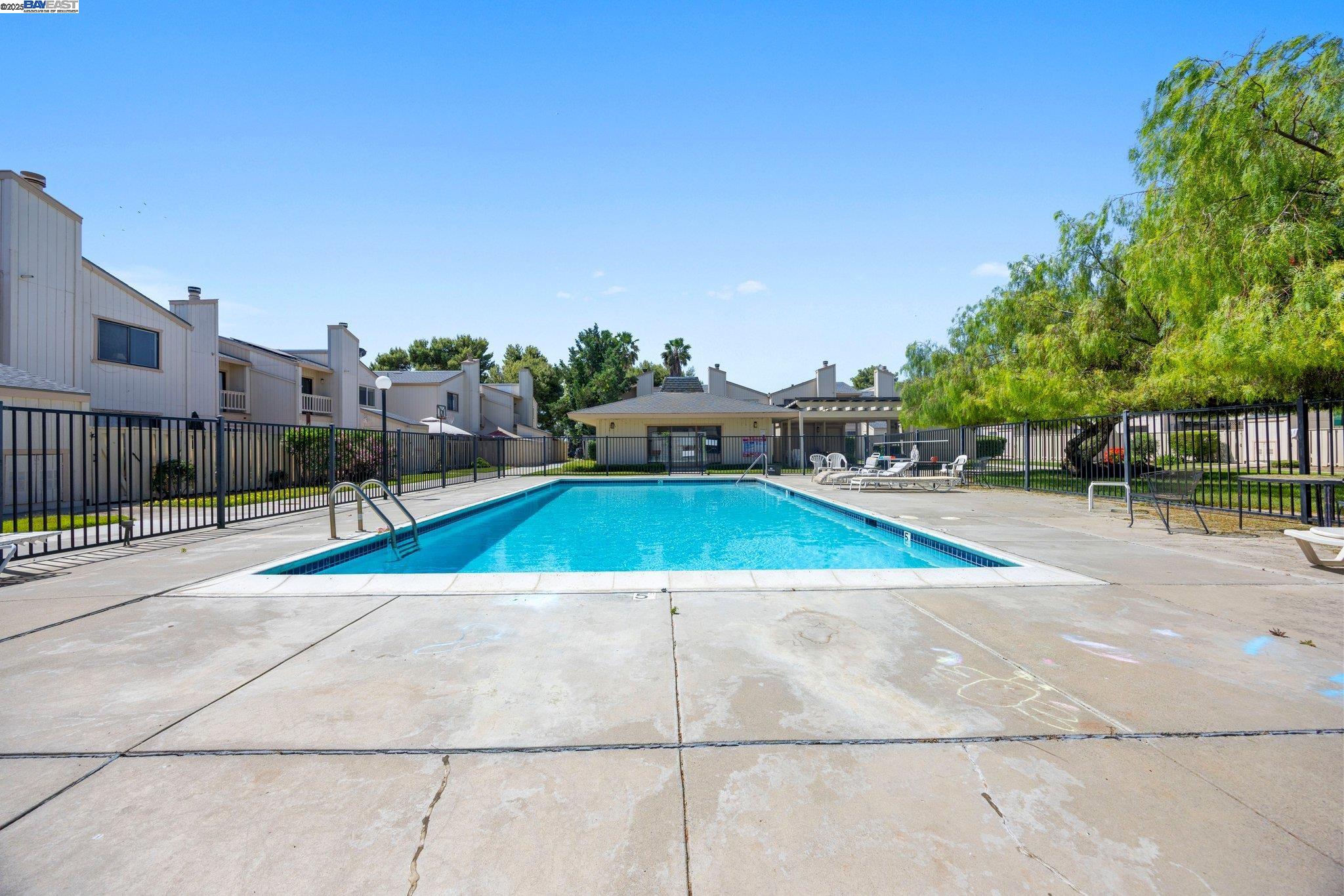 Detail Gallery Image 31 of 36 For 1257 Marina Circle, Discovery Bay,  CA 94505-9482 - 3 Beds | 2/1 Baths