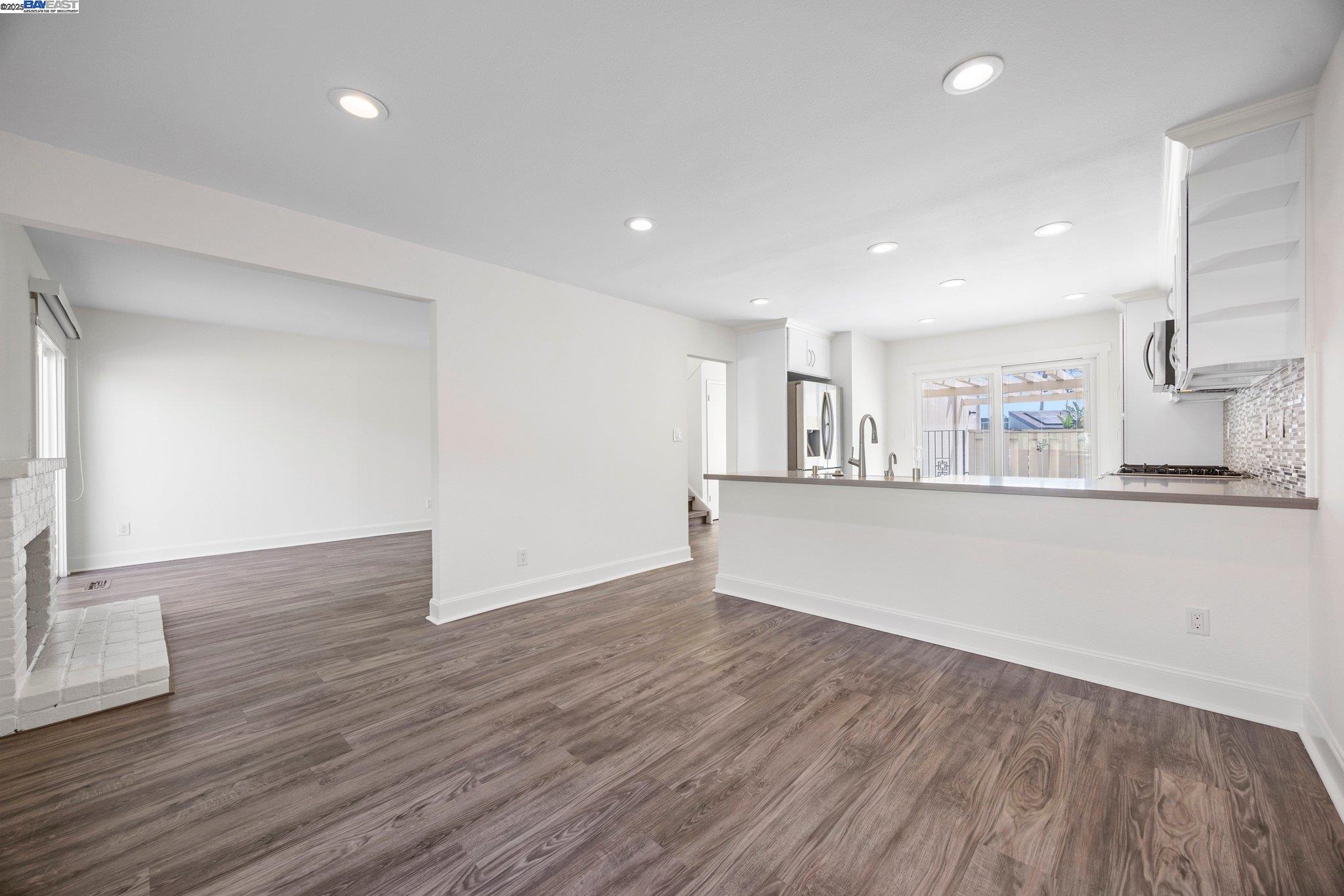 Detail Gallery Image 10 of 36 For 1257 Marina Circle, Discovery Bay,  CA 94505-9482 - 3 Beds | 2/1 Baths