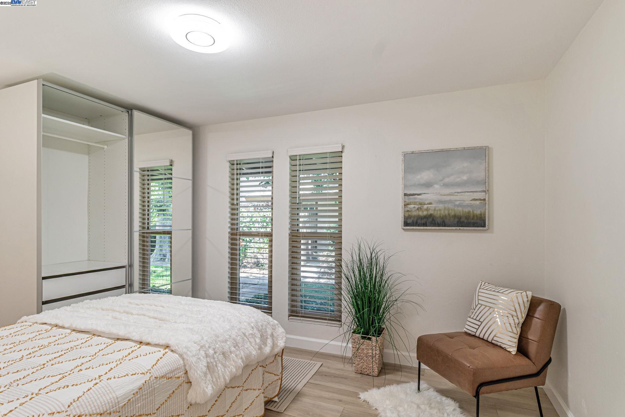Detail Gallery Image 21 of 39 For 215 Red Oak Dr #C,  Sunnyvale,  CA 94086 - 2 Beds | 1 Baths