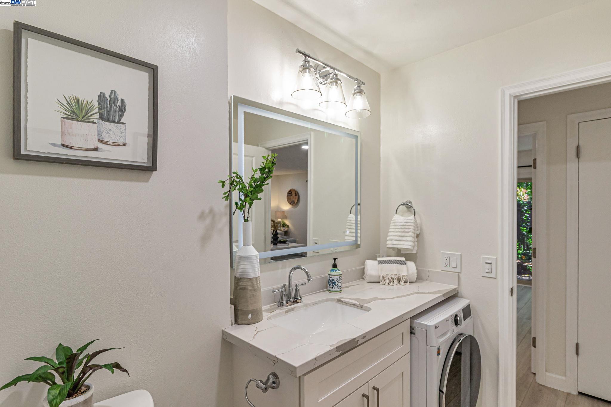 Detail Gallery Image 23 of 39 For 215 Red Oak Dr #C,  Sunnyvale,  CA 94086 - 2 Beds | 1 Baths