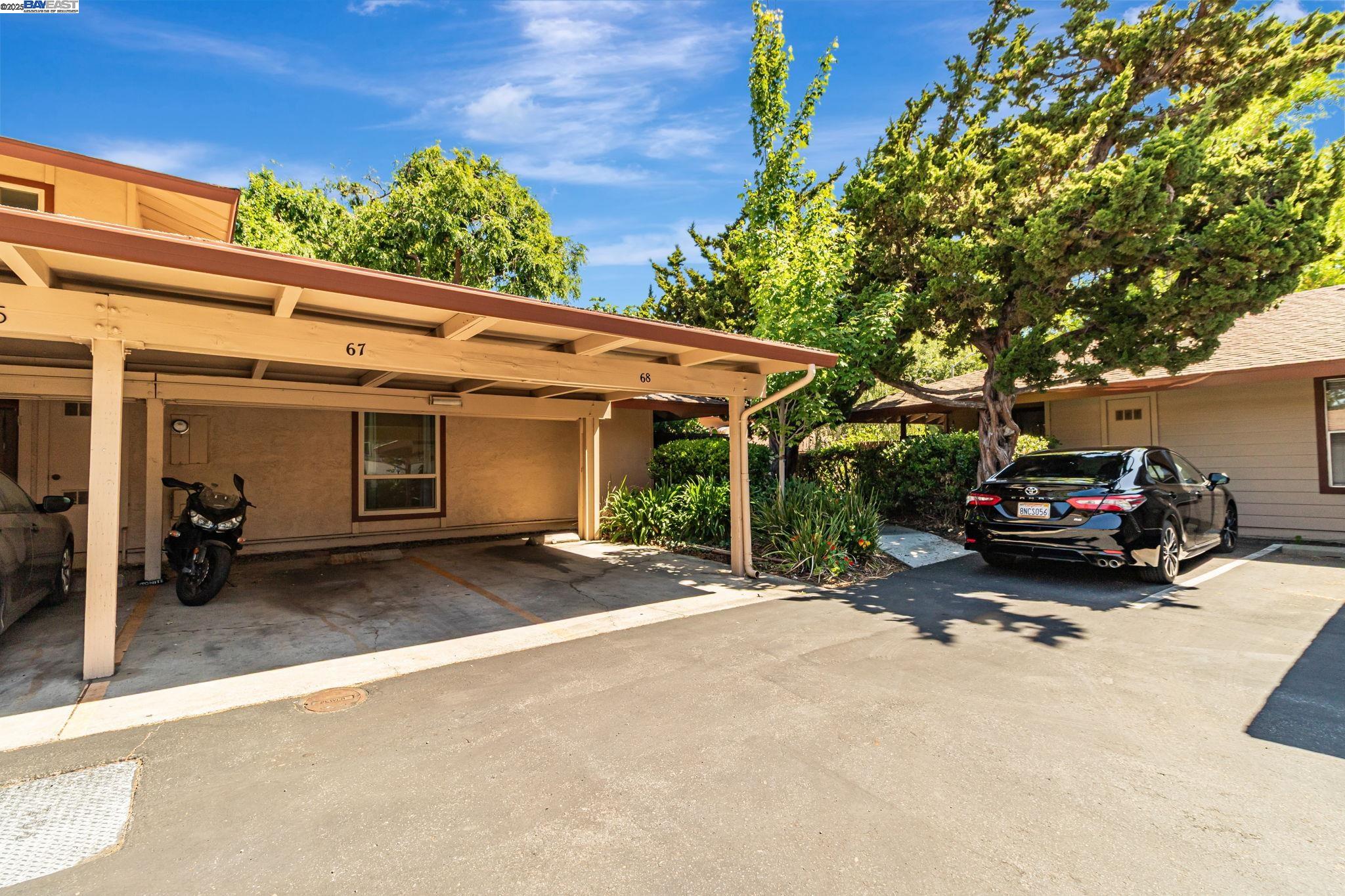 Detail Gallery Image 36 of 39 For 215 Red Oak Dr #C,  Sunnyvale,  CA 94086 - 2 Beds | 1 Baths