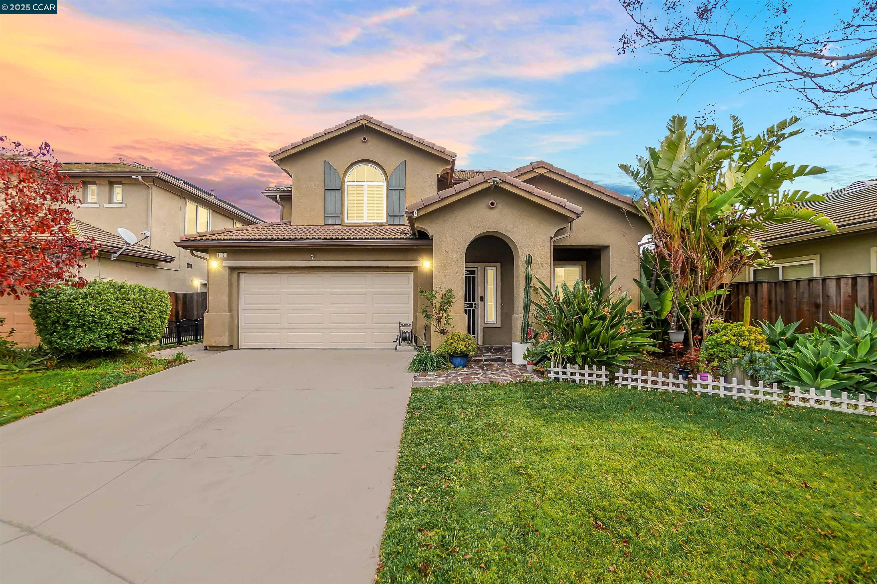 Detail Gallery Image 1 of 44 For 115 Montevino Ct, Oakley,  CA 94561 - 5 Beds | 3 Baths