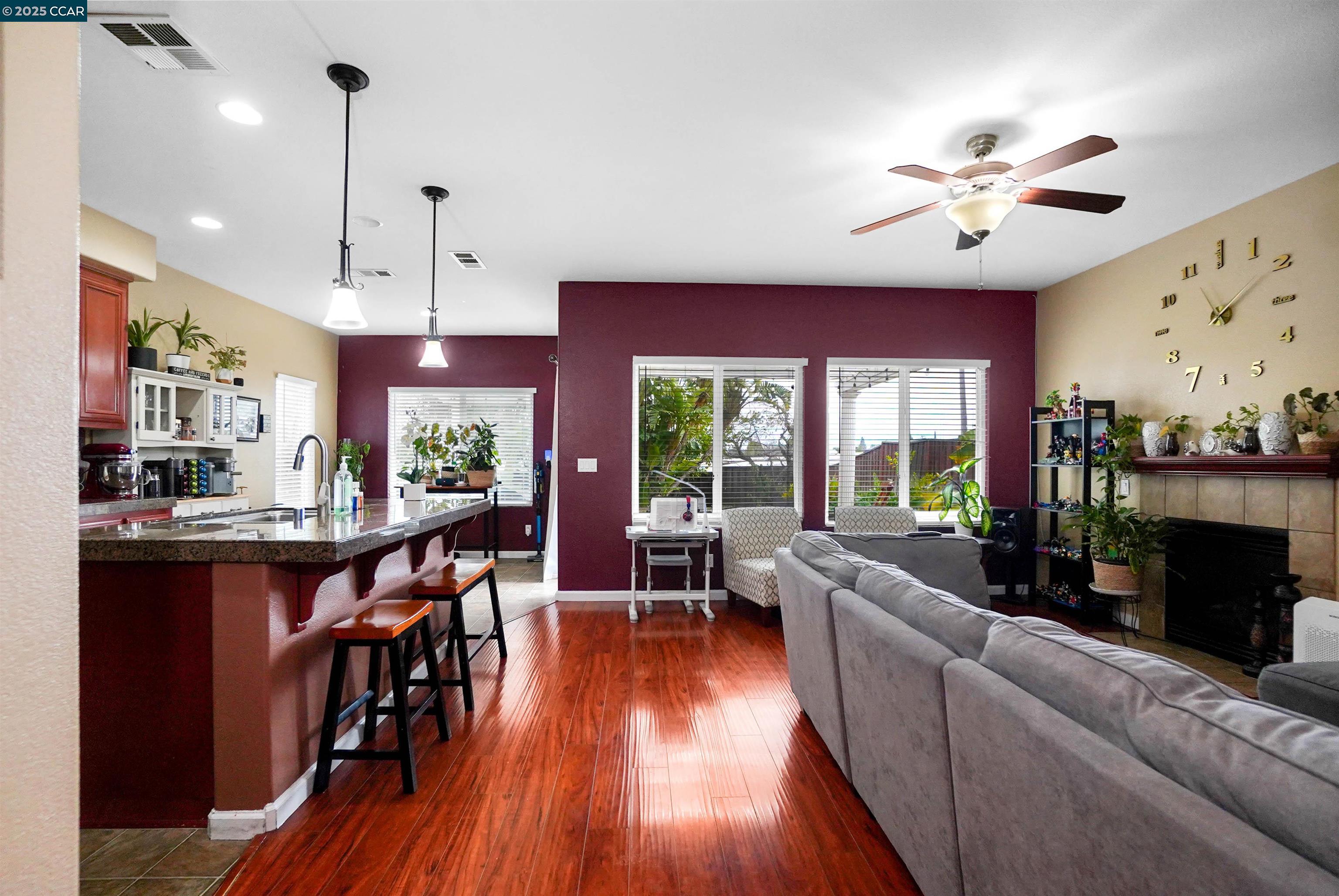 Detail Gallery Image 11 of 44 For 115 Montevino Ct, Oakley,  CA 94561 - 5 Beds | 3 Baths