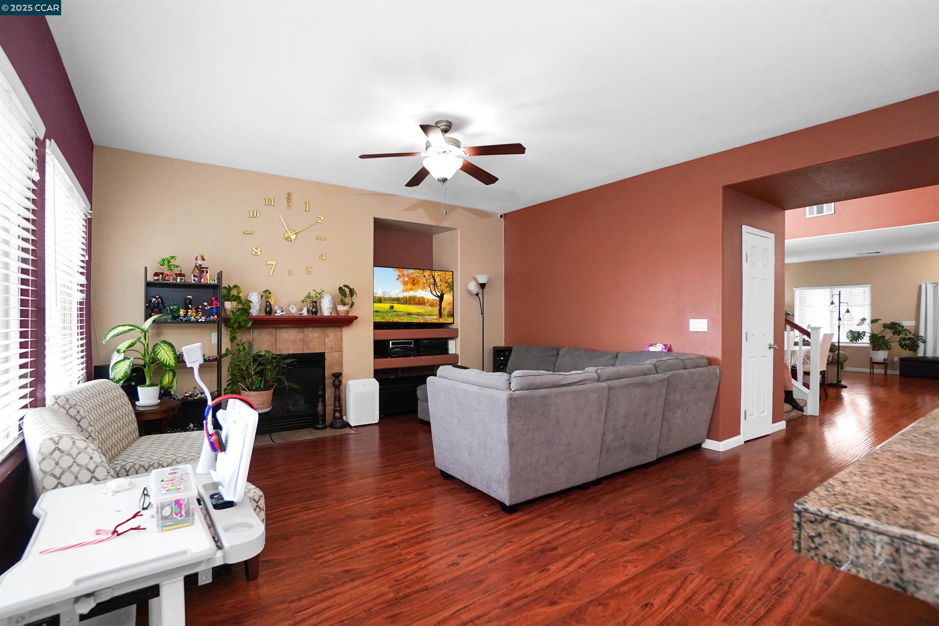 Detail Gallery Image 13 of 44 For 115 Montevino Ct, Oakley,  CA 94561 - 5 Beds | 3 Baths