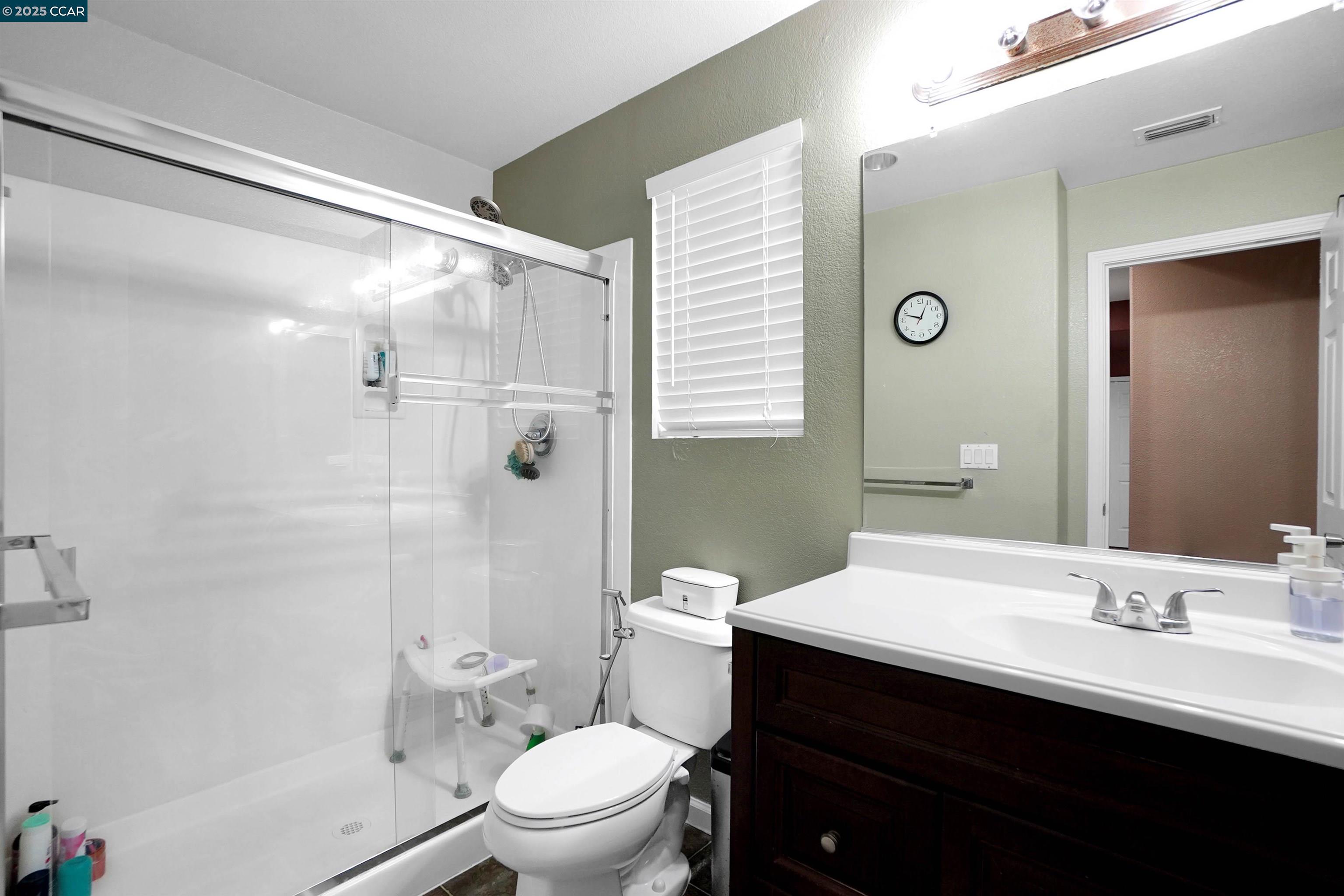 Detail Gallery Image 22 of 44 For 115 Montevino Ct, Oakley,  CA 94561 - 5 Beds | 3 Baths
