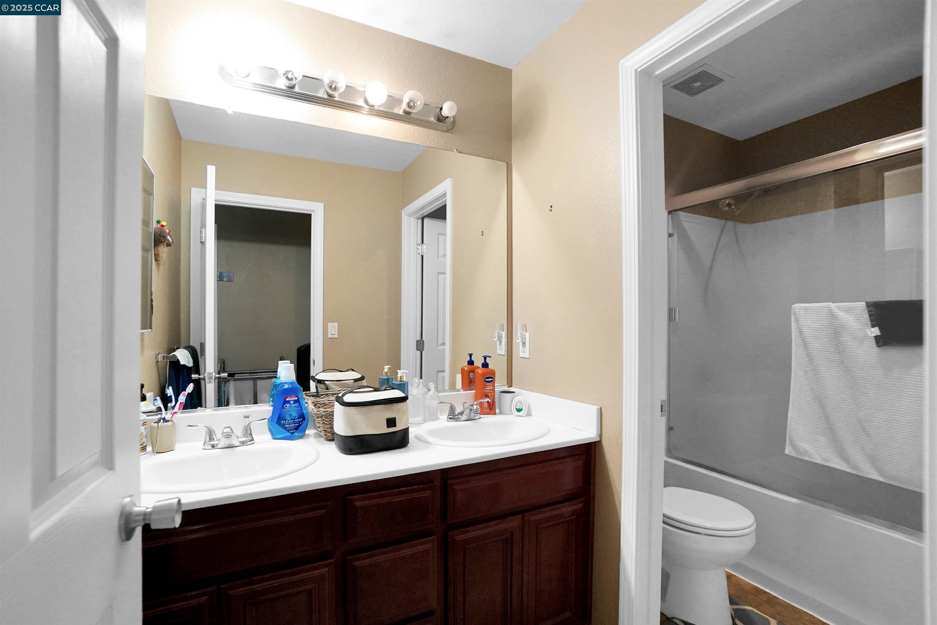 Detail Gallery Image 26 of 44 For 115 Montevino Ct, Oakley,  CA 94561 - 5 Beds | 3 Baths