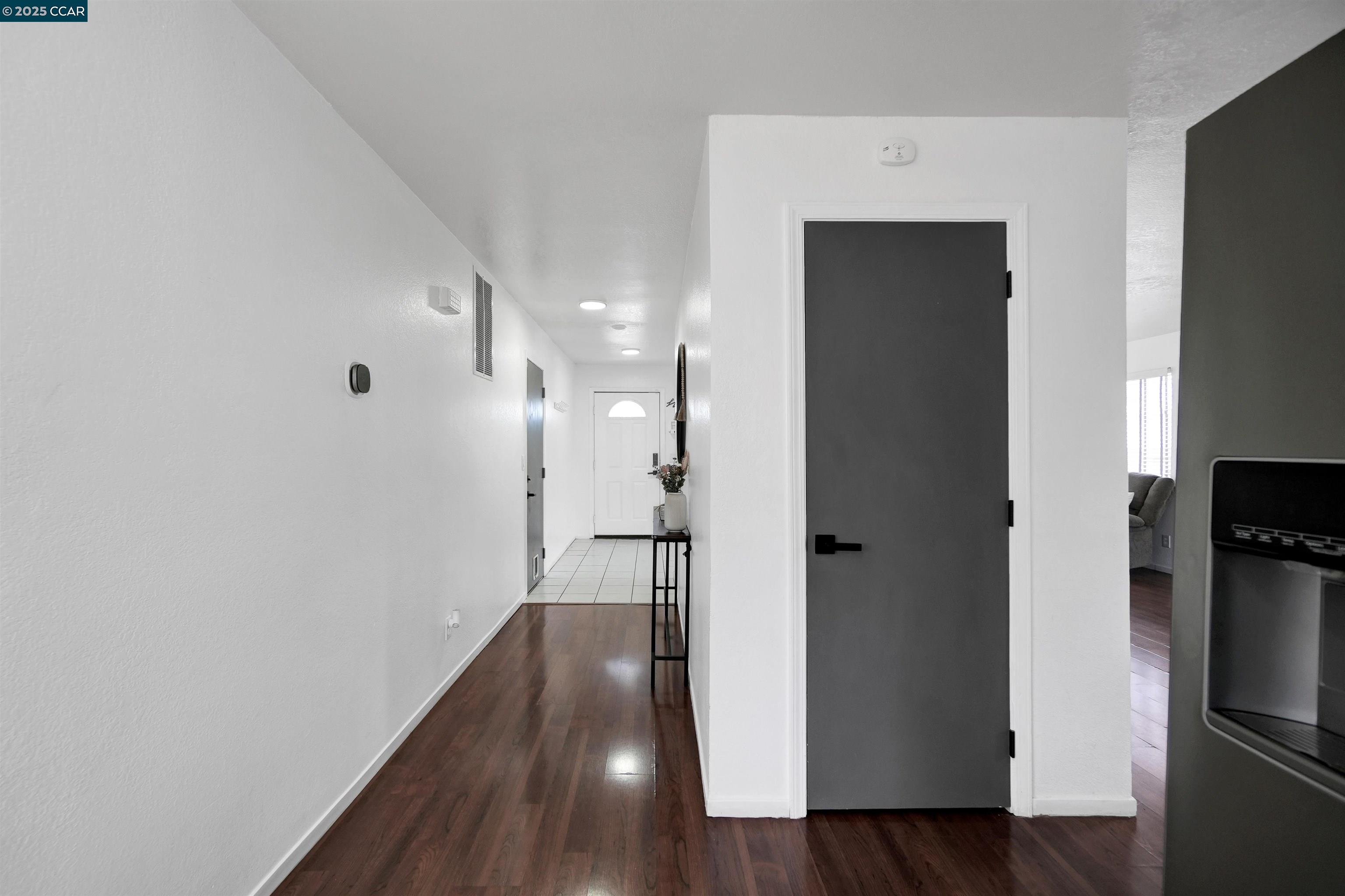 Detail Gallery Image 14 of 48 For 185 Woodridge Cir, Vacaville,  CA 95687 - 4 Beds | 2/1 Baths