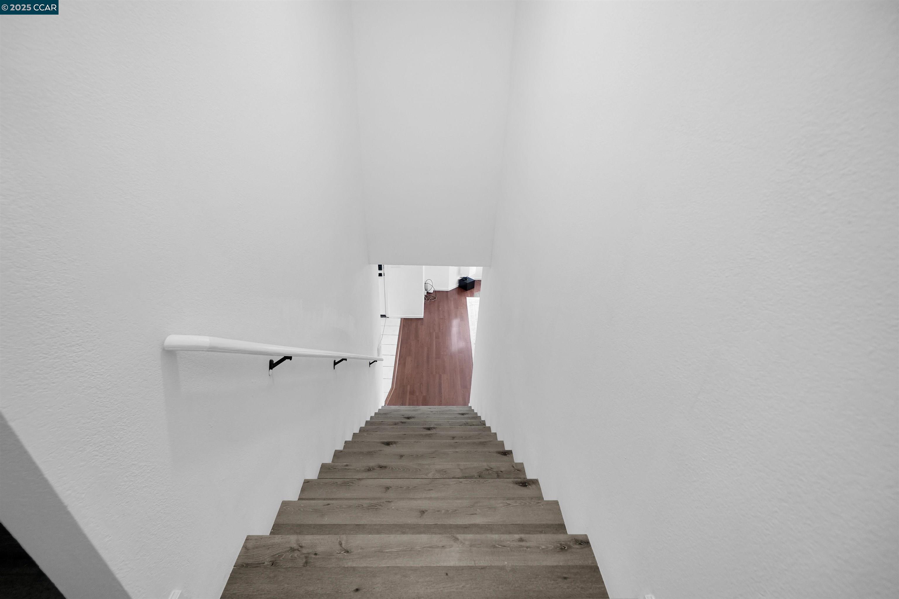 Detail Gallery Image 25 of 48 For 185 Woodridge Cir, Vacaville,  CA 95687 - 4 Beds | 2/1 Baths