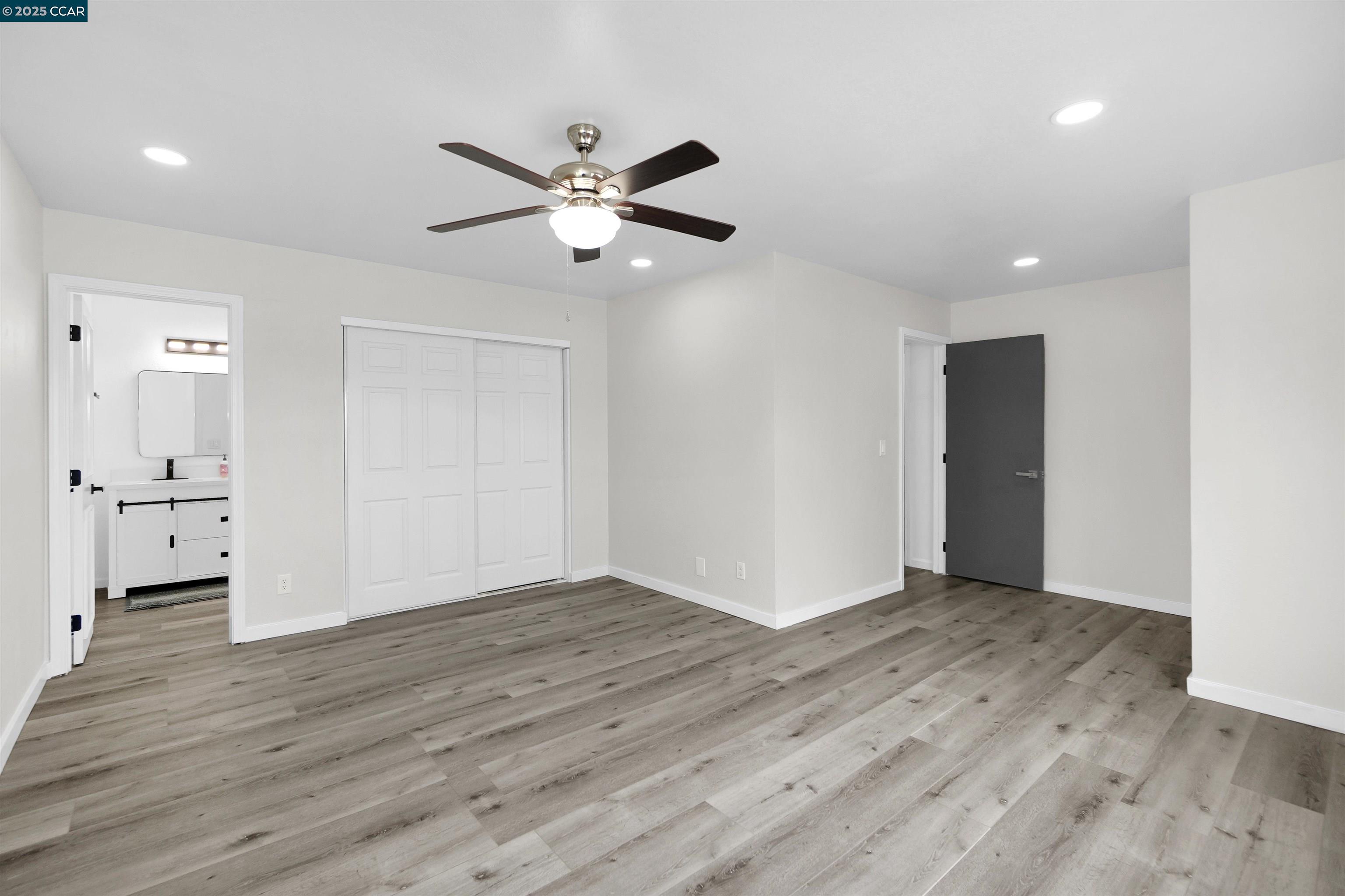 Detail Gallery Image 33 of 48 For 185 Woodridge Cir, Vacaville,  CA 95687 - 4 Beds | 2/1 Baths