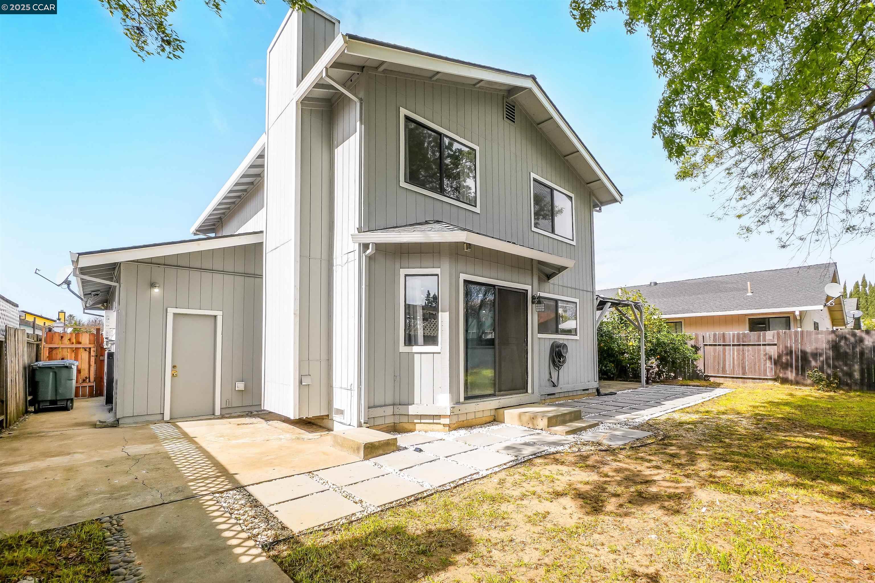 Detail Gallery Image 37 of 48 For 185 Woodridge Cir, Vacaville,  CA 95687 - 4 Beds | 2/1 Baths