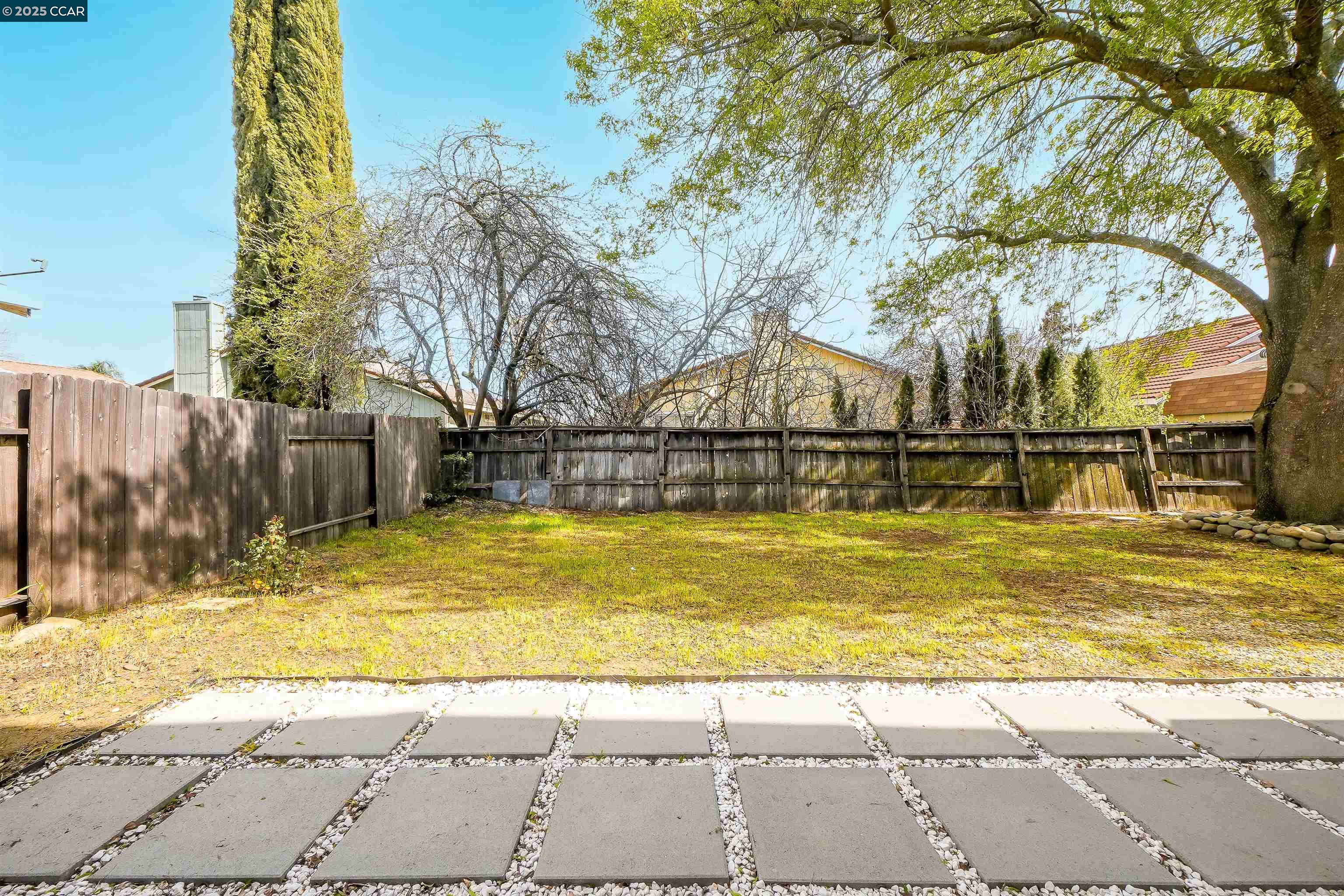 Detail Gallery Image 41 of 48 For 185 Woodridge Cir, Vacaville,  CA 95687 - 4 Beds | 2/1 Baths