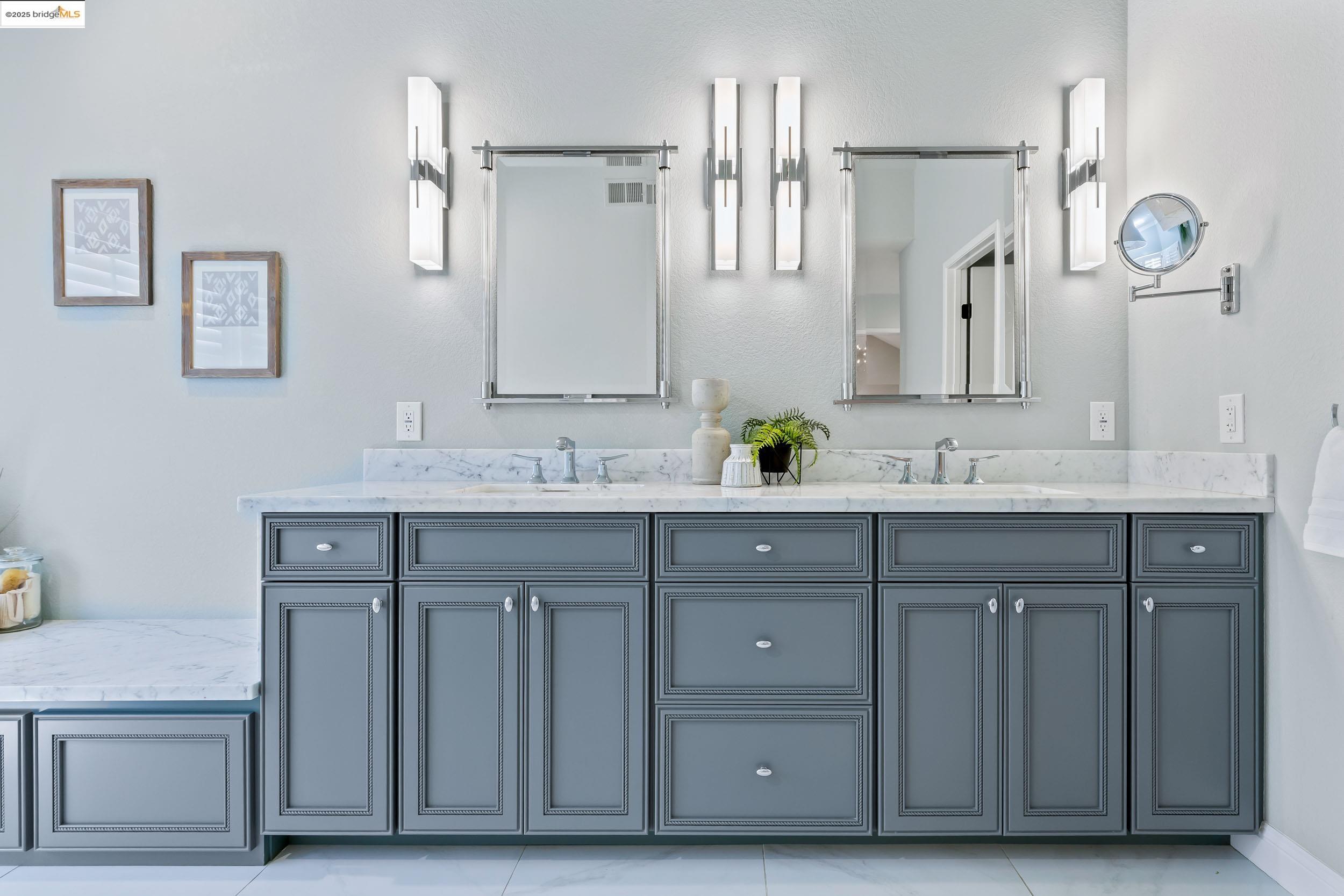 Detail Gallery Image 23 of 38 For 1859 Stratton Cir, Walnut Creek,  CA 94598 - 3 Beds | 3 Baths