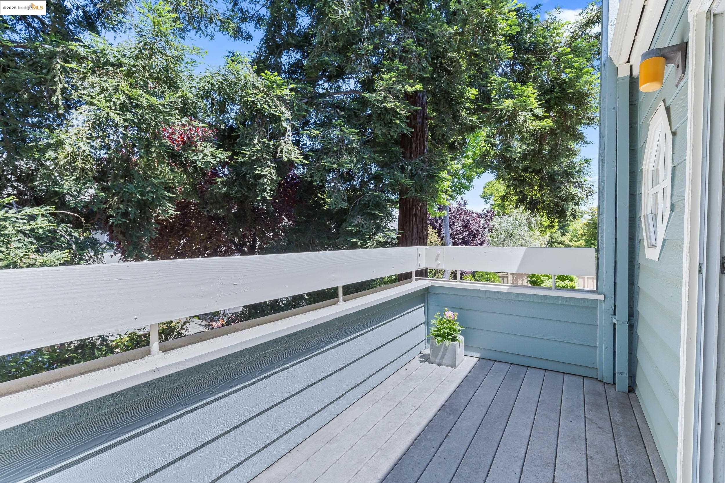 Detail Gallery Image 29 of 38 For 1859 Stratton Cir, Walnut Creek,  CA 94598 - 3 Beds | 3 Baths