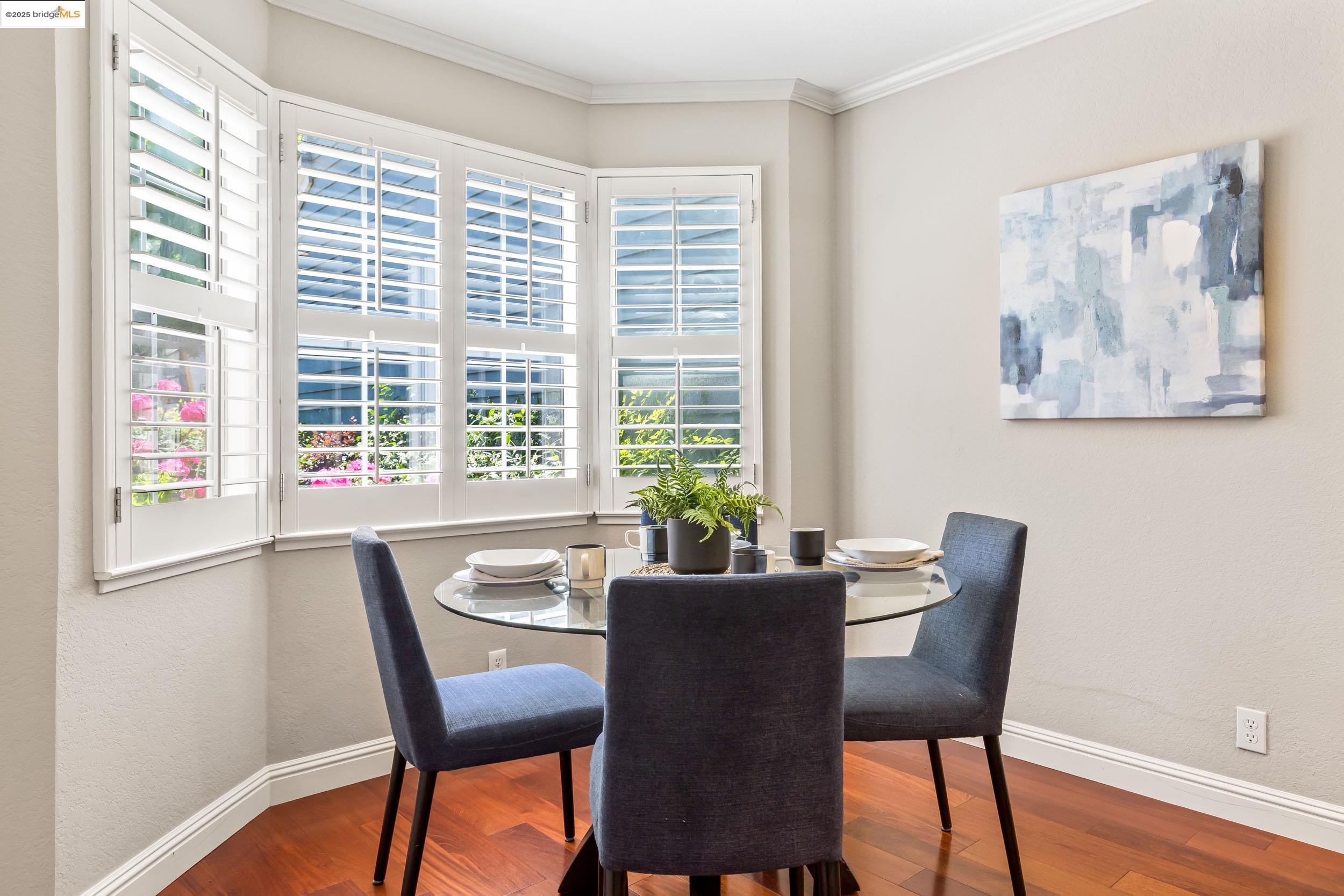 Detail Gallery Image 8 of 38 For 1859 Stratton Cir, Walnut Creek,  CA 94598 - 3 Beds | 3 Baths