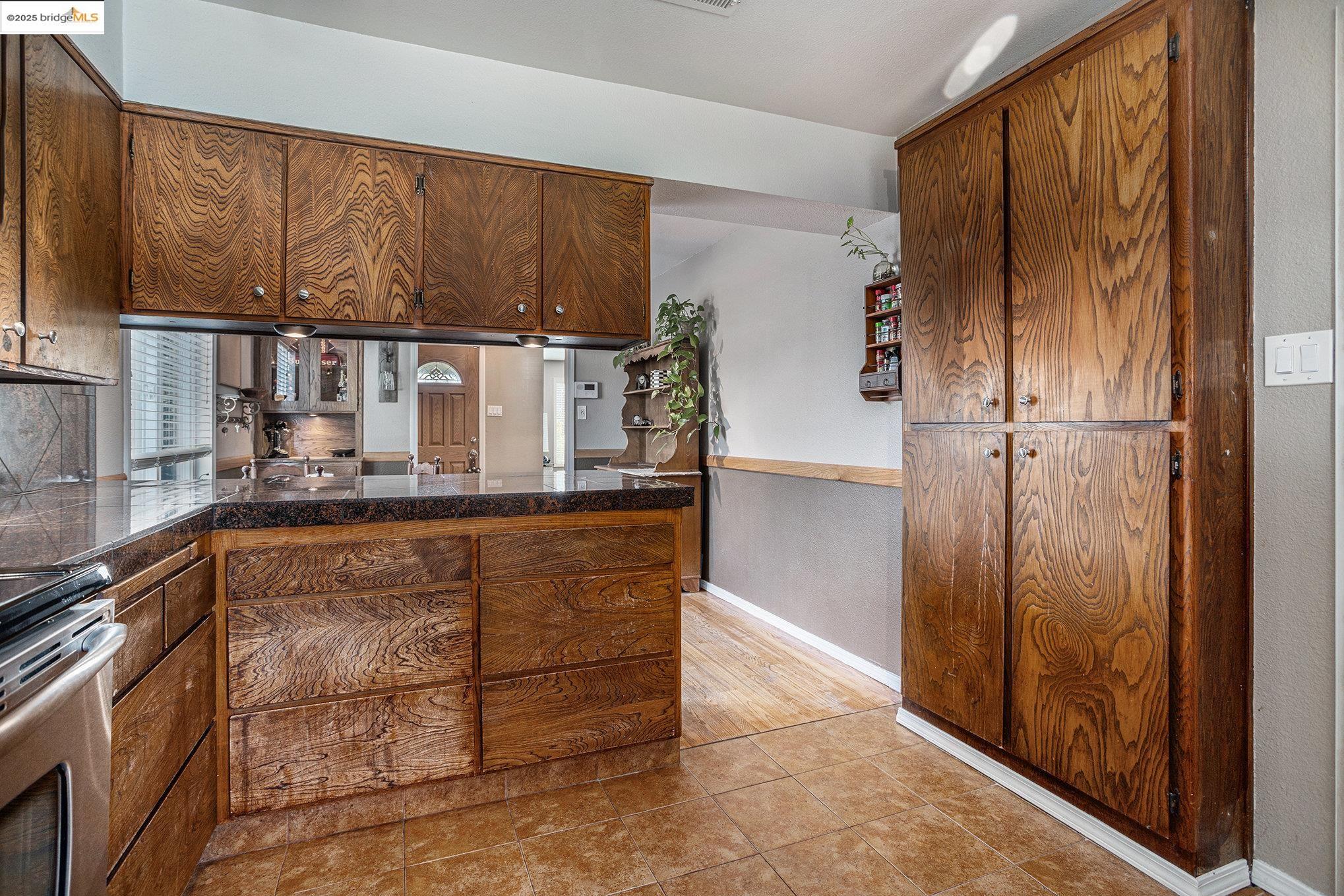 Detail Gallery Image 13 of 29 For 1212 C St, Antioch,  CA 94509 - 4 Beds | 2 Baths