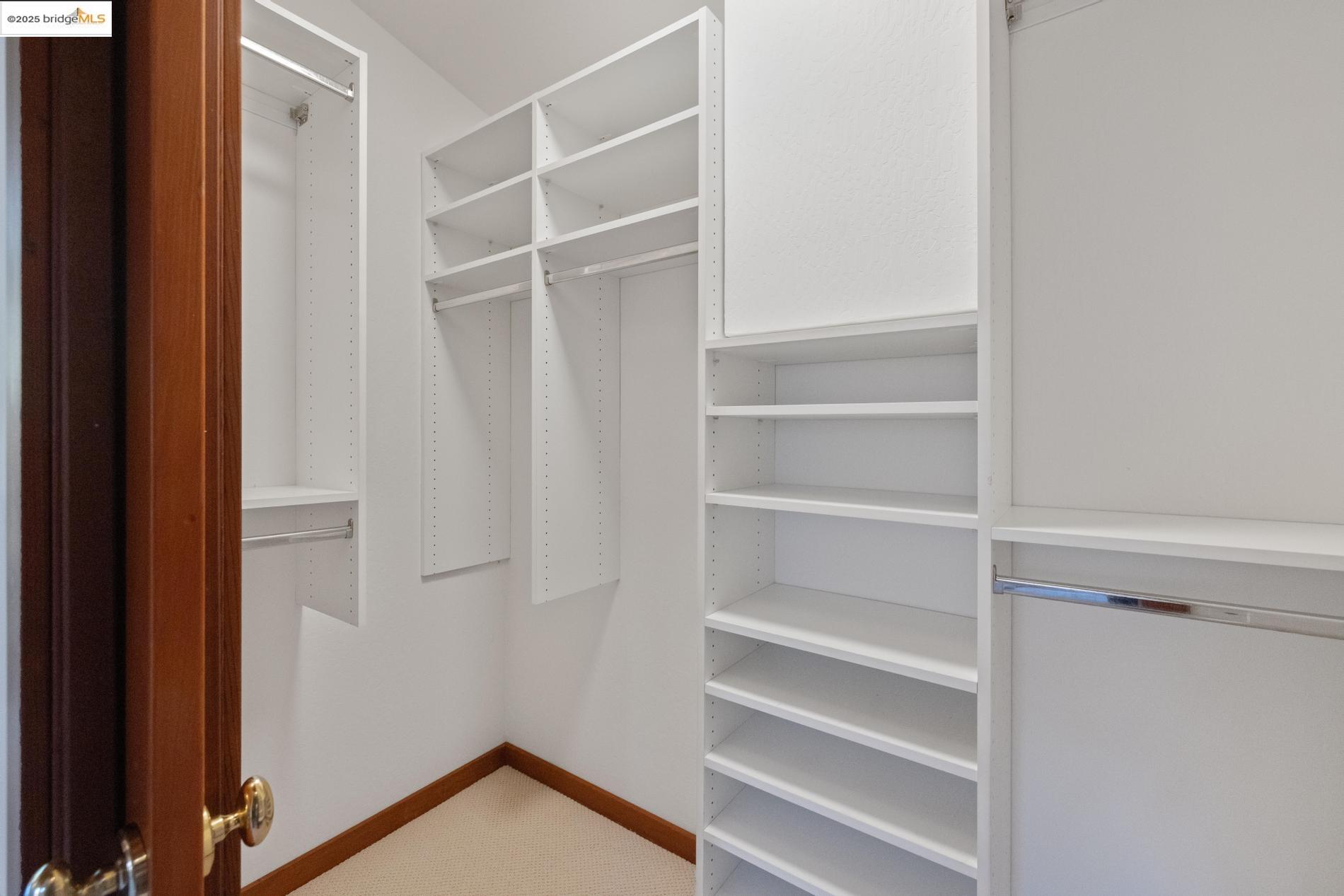 Detail Gallery Image 26 of 60 For 6890 Charing Cross Road, Berkeley,  CA 94705 - 3 Beds | 2/1 Baths