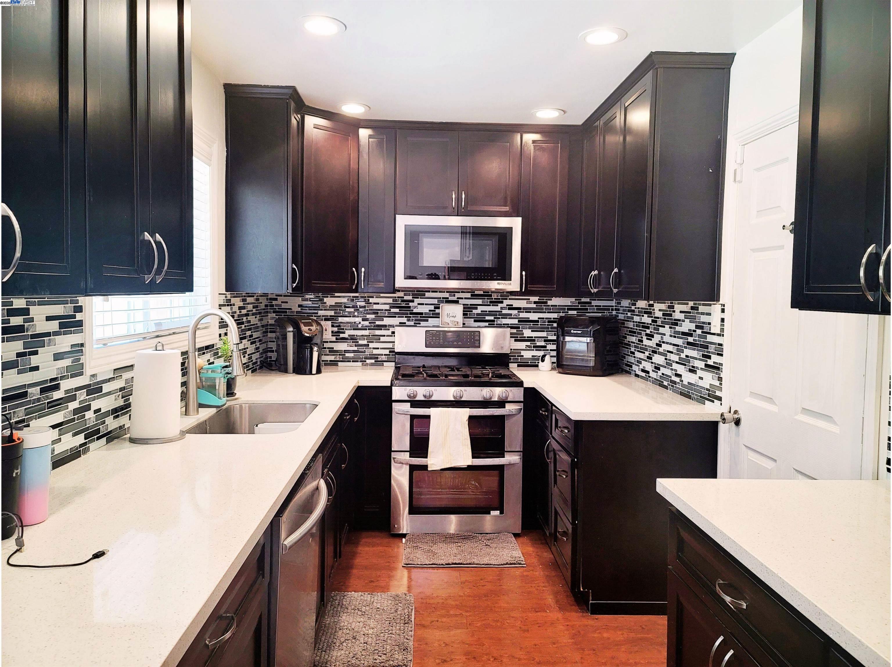 Detail Gallery Image 2 of 15 For 2802 Tennessee St, Vallejo,  CA 94591 - 3 Beds | 1 Baths