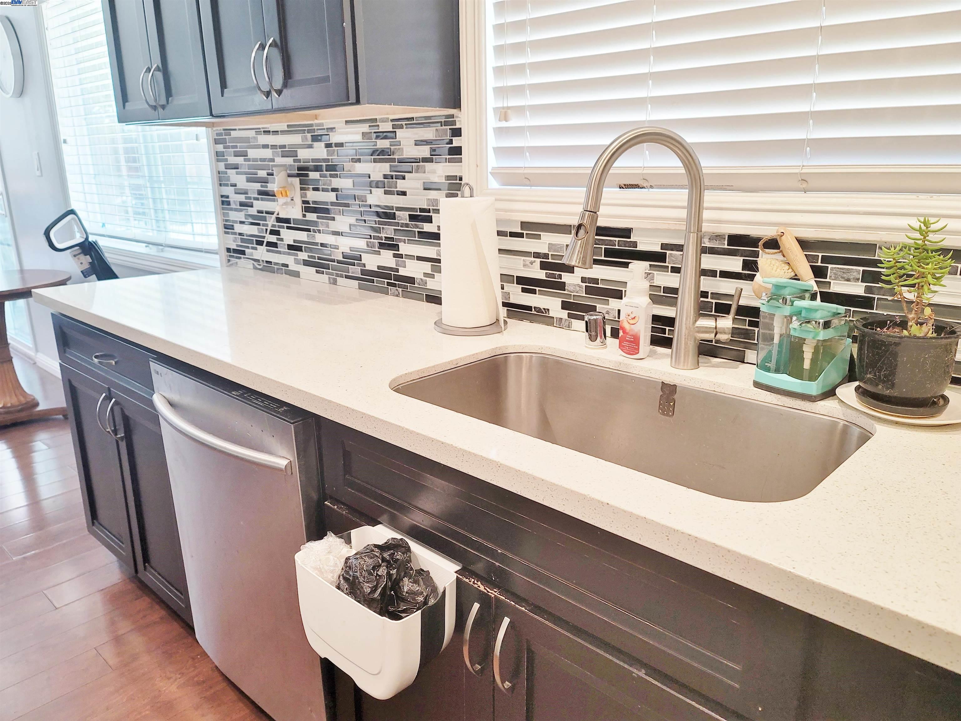 Detail Gallery Image 5 of 22 For 2802 Tennessee St, Vallejo,  CA 94591 - 3 Beds | 1 Baths