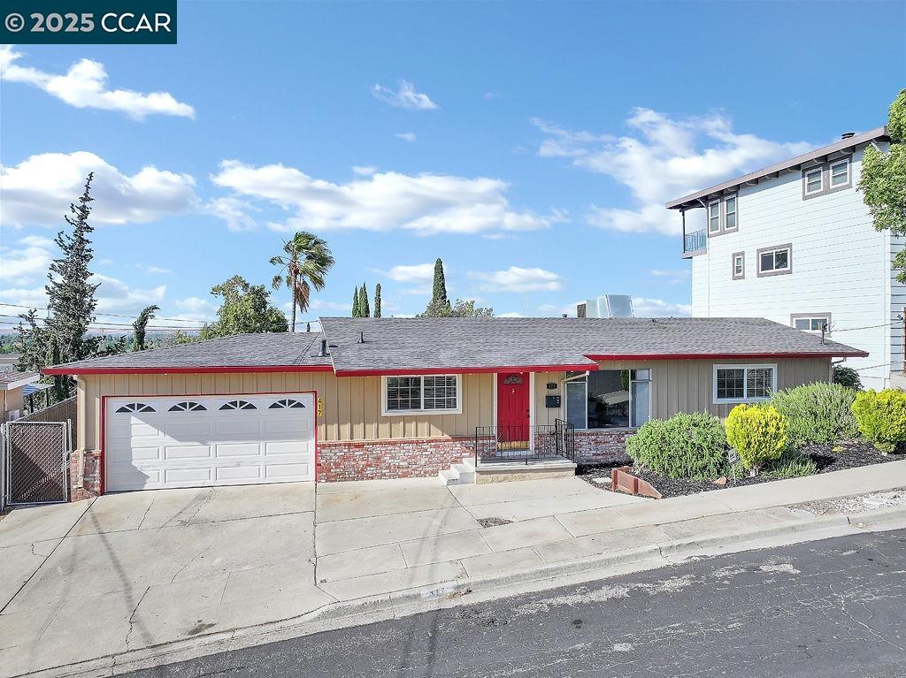 Detail Gallery Image 2 of 27 For 417 Lynn Ave, Antioch,  CA 94509 - 3 Beds | 2 Baths