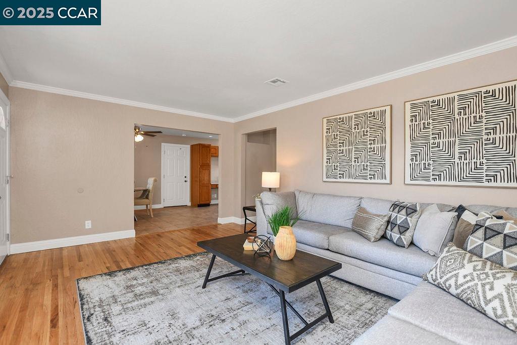 Detail Gallery Image 5 of 27 For 417 Lynn Ave, Antioch,  CA 94509 - 3 Beds | 2 Baths