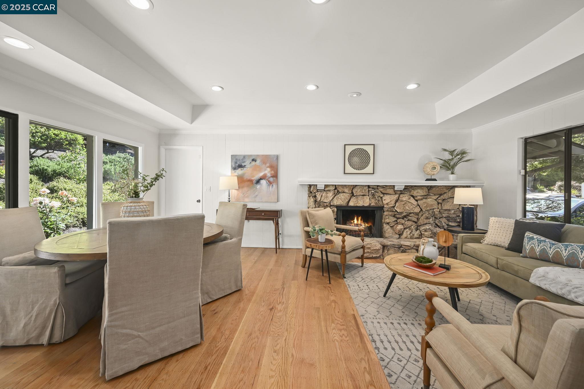 Detail Gallery Image 13 of 58 For 149 Castle Ct, Lafayette,  CA 94549 - 4 Beds | 2/1 Baths