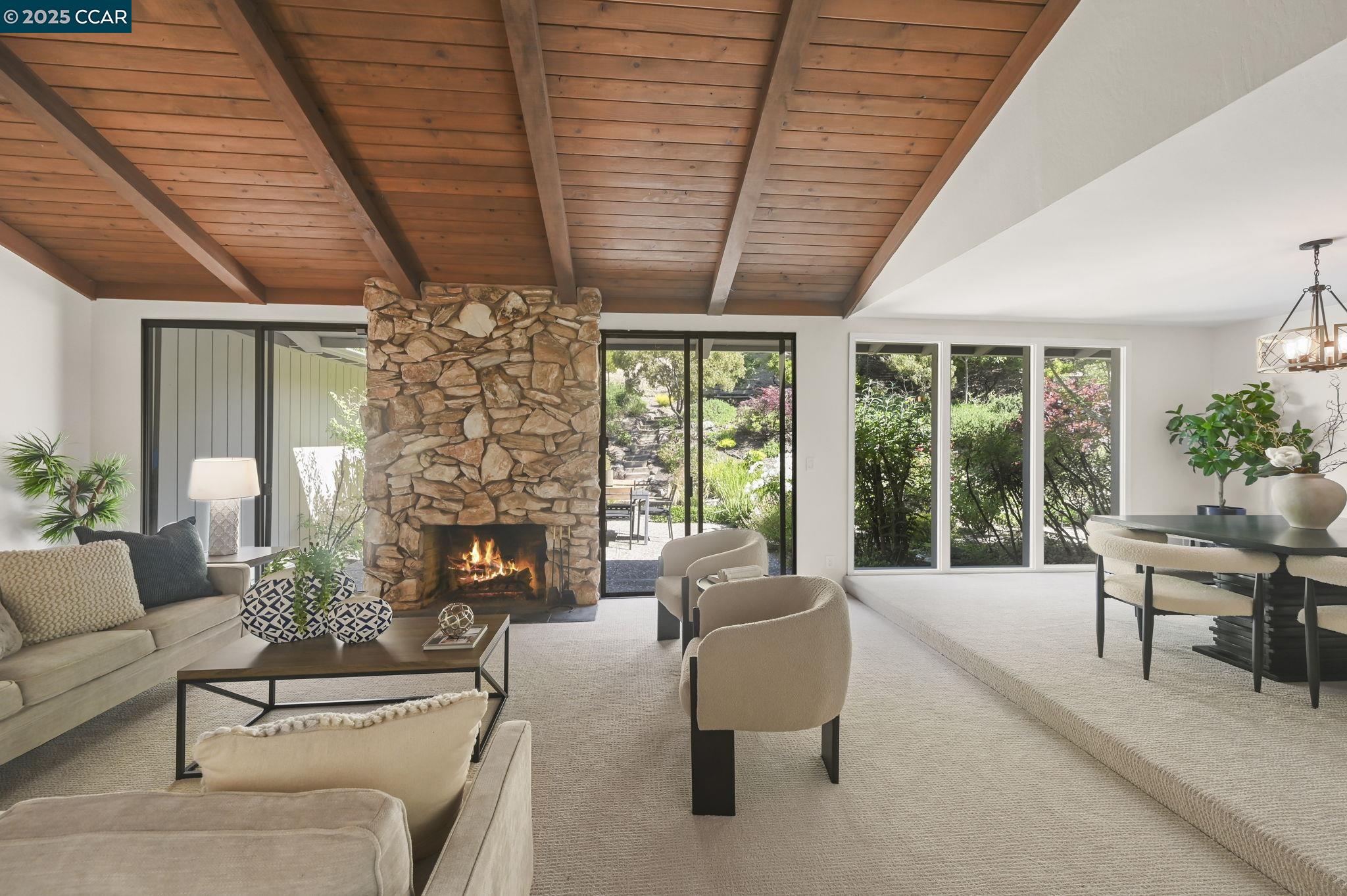 Detail Gallery Image 5 of 58 For 149 Castle Ct, Lafayette,  CA 94549 - 4 Beds | 2/1 Baths