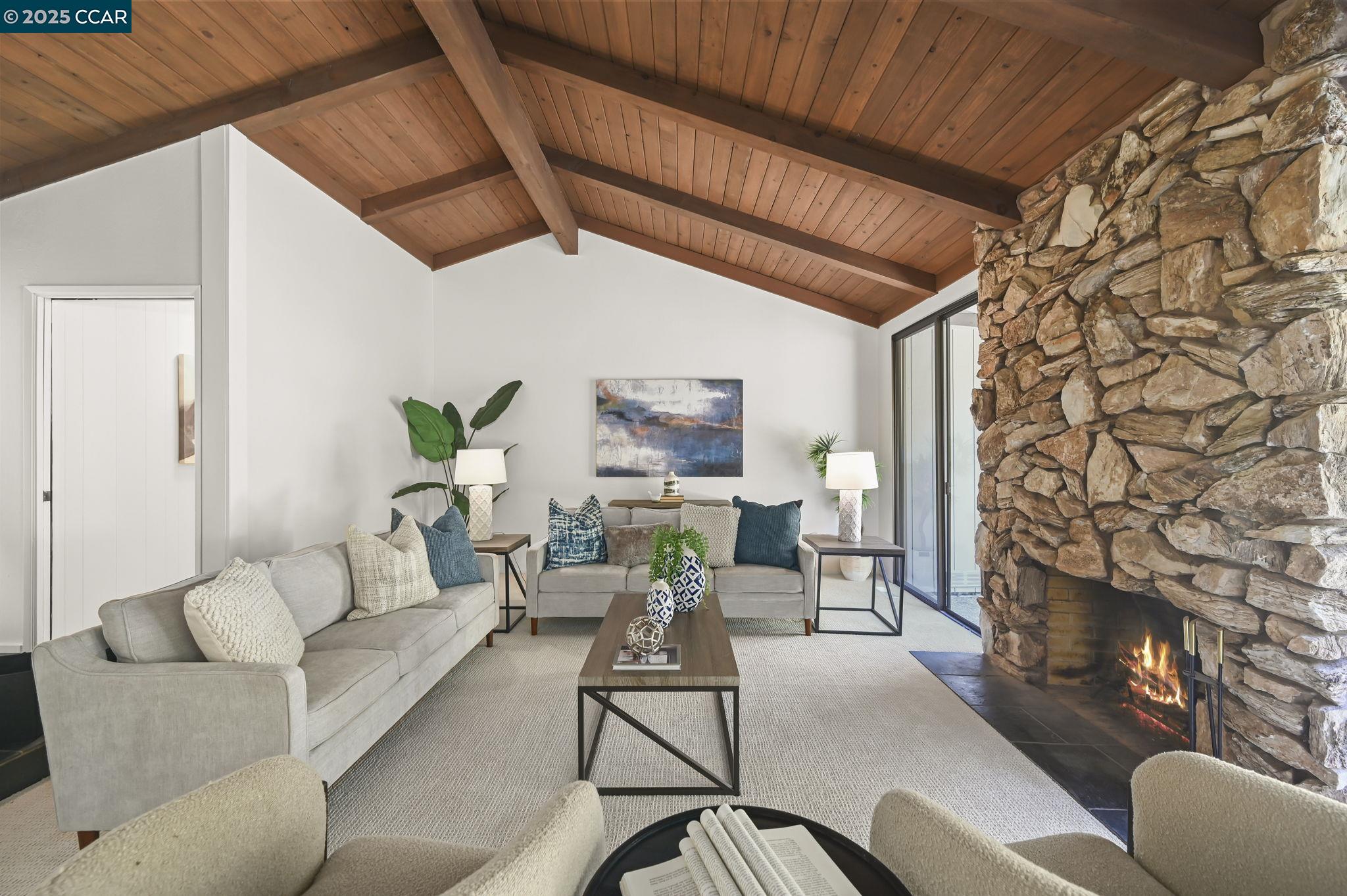 Detail Gallery Image 8 of 58 For 149 Castle Ct, Lafayette,  CA 94549 - 4 Beds | 2/1 Baths
