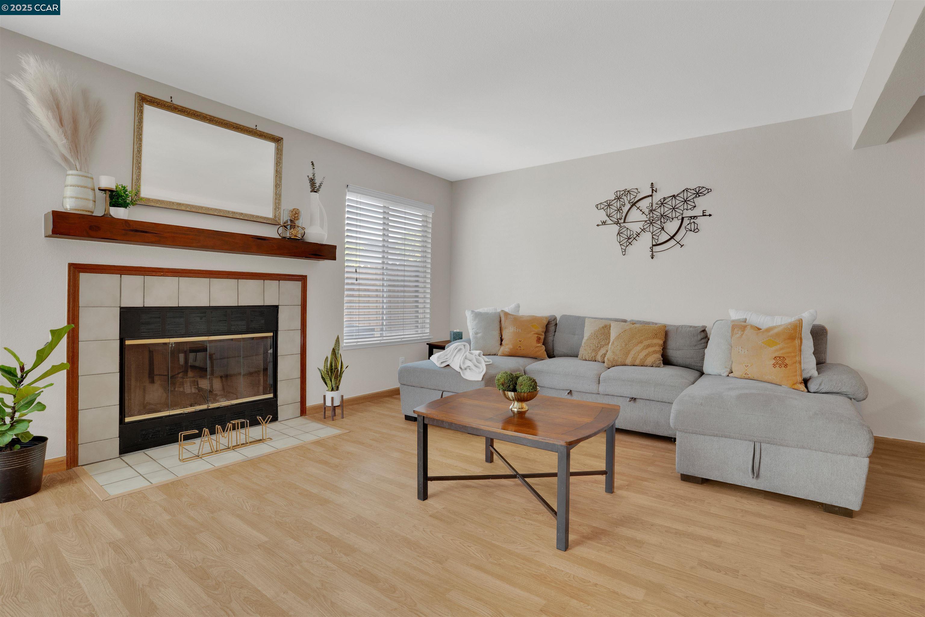 Photo #5: 41098197 Listing: Photo #5