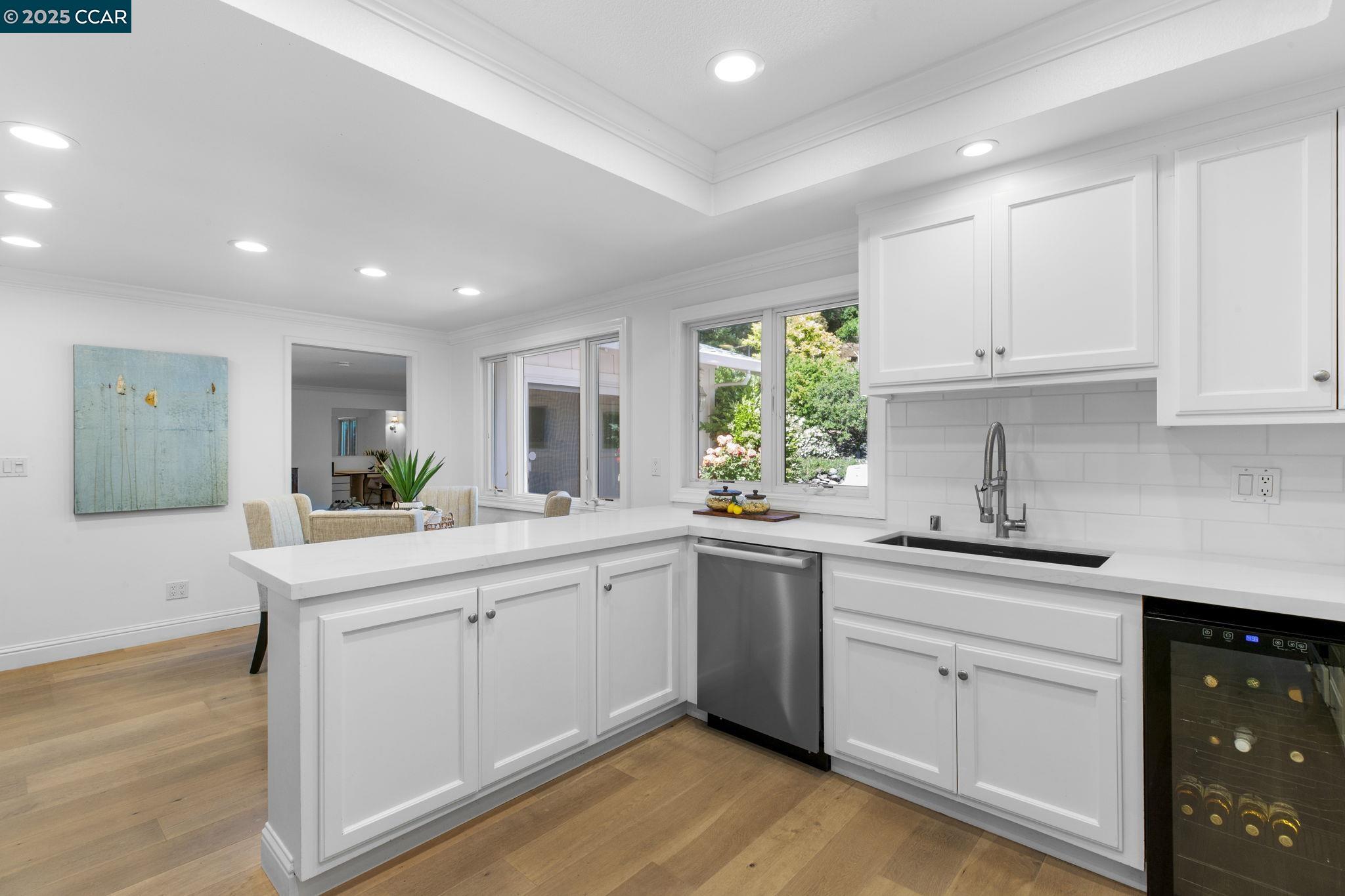 Detail Gallery Image 14 of 54 For 120 Heritage Oaks Pl, Alamo,  CA 94507 - 4 Beds | 3 Baths