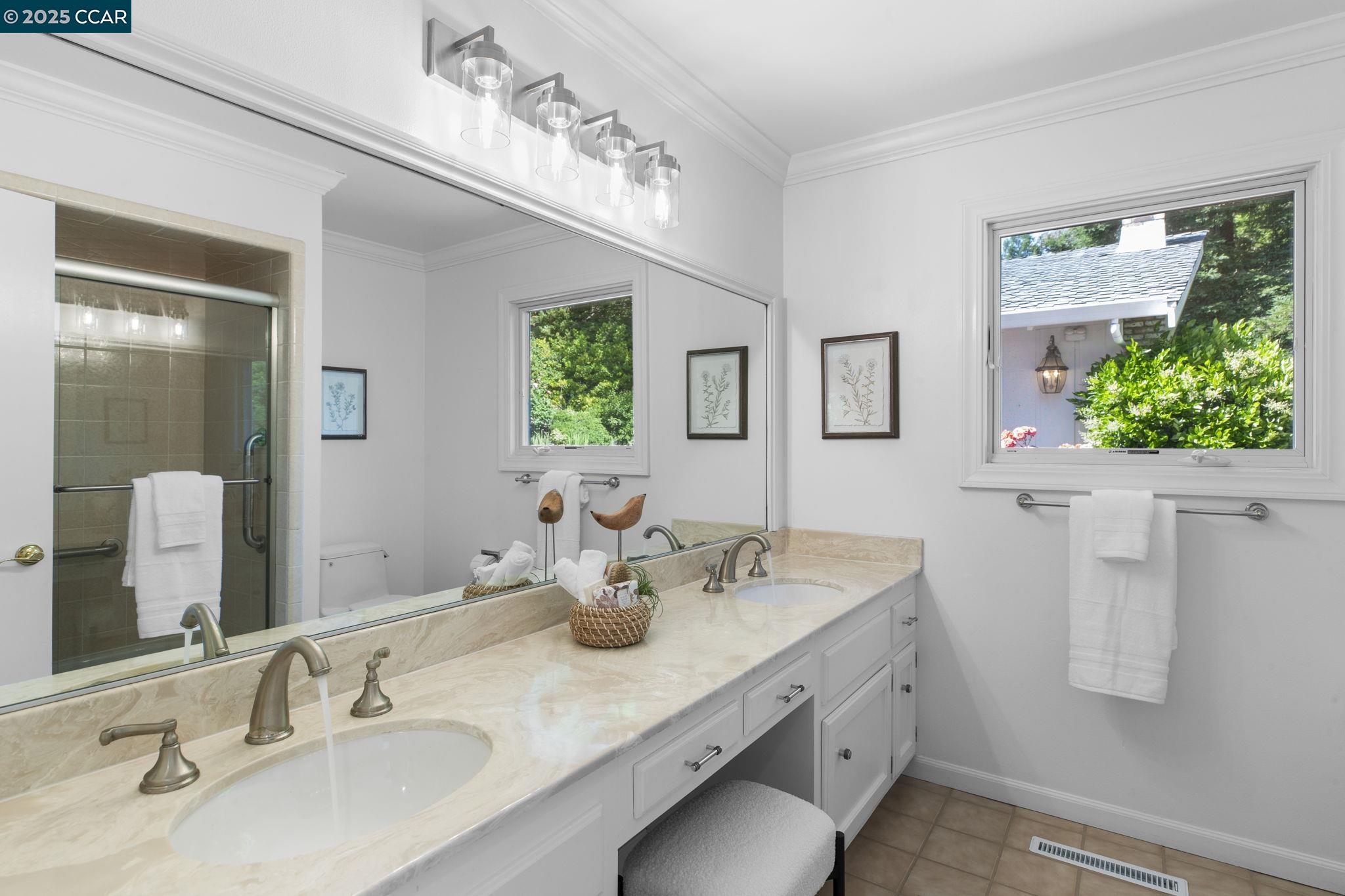 Detail Gallery Image 30 of 54 For 120 Heritage Oaks Pl, Alamo,  CA 94507 - 4 Beds | 3 Baths