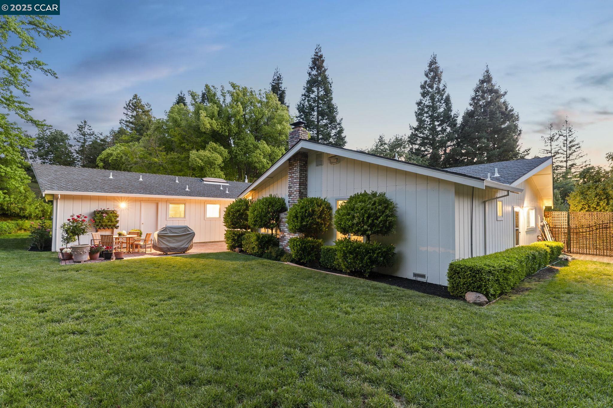 Detail Gallery Image 38 of 54 For 120 Heritage Oaks Pl, Alamo,  CA 94507 - 4 Beds | 3 Baths