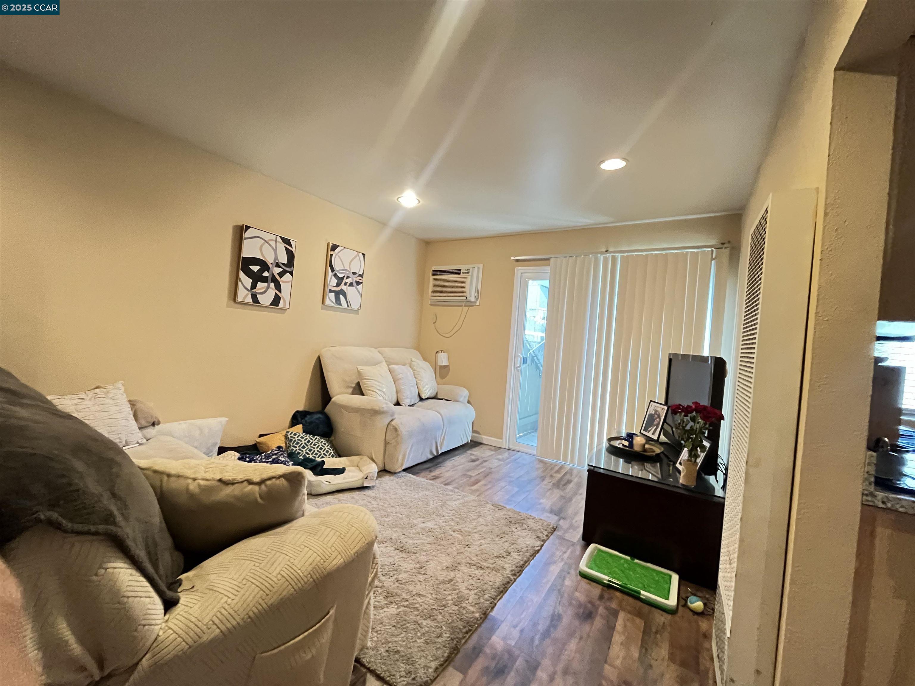 More Details about MLS # 41098201 : 1133 MEADOW LN # 53