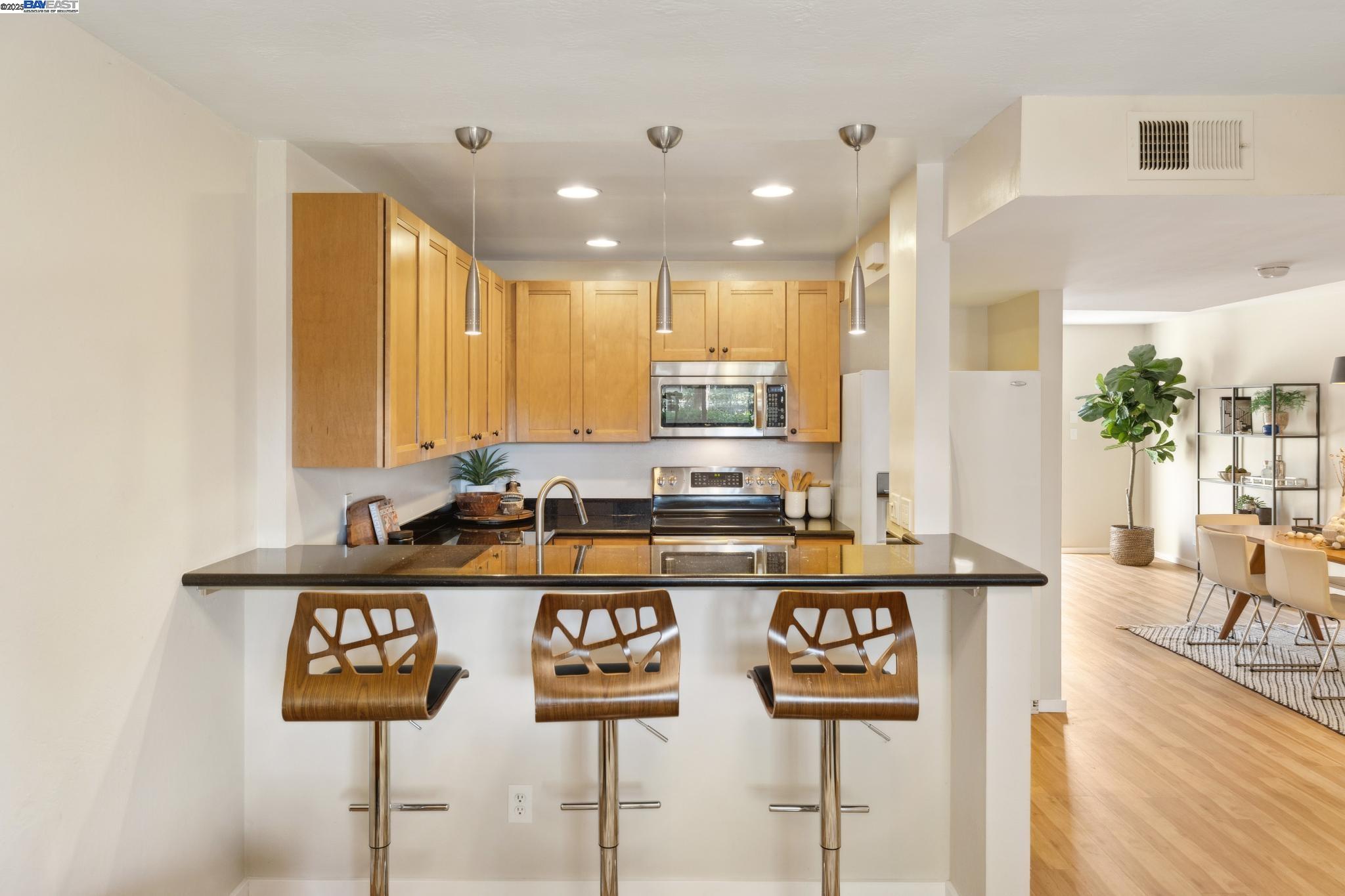 Photo #12: 41098202 Listing: Photo #12