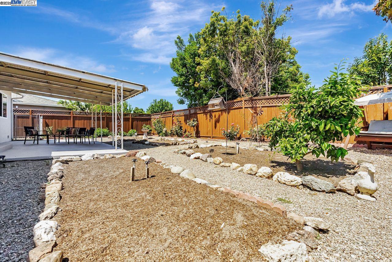 Detail Gallery Image 30 of 34 For 5461 Lafayette Ave, Newark,  CA 94560 - 3 Beds | 2 Baths