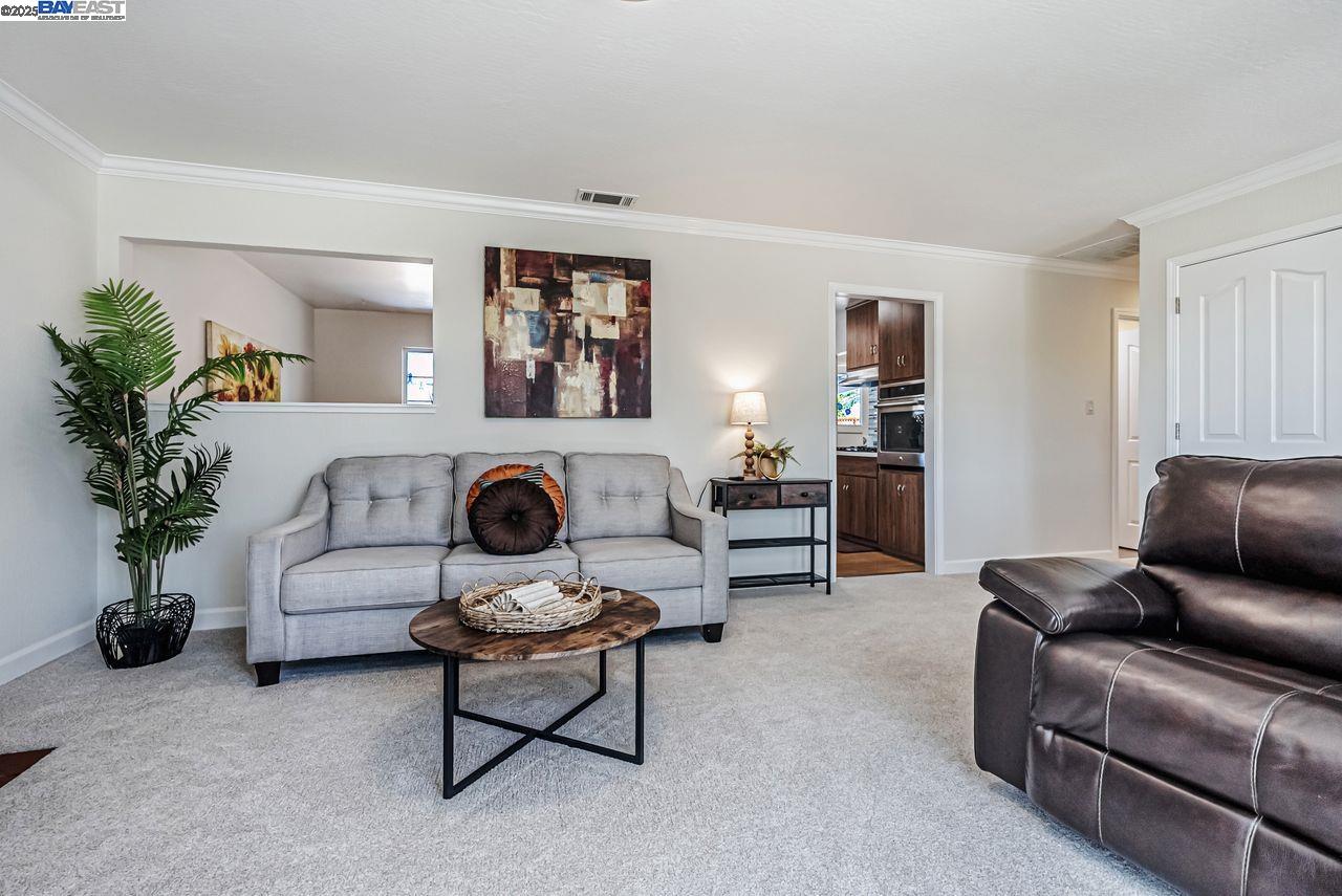 Detail Gallery Image 5 of 34 For 5461 Lafayette Ave, Newark,  CA 94560 - 3 Beds | 2 Baths
