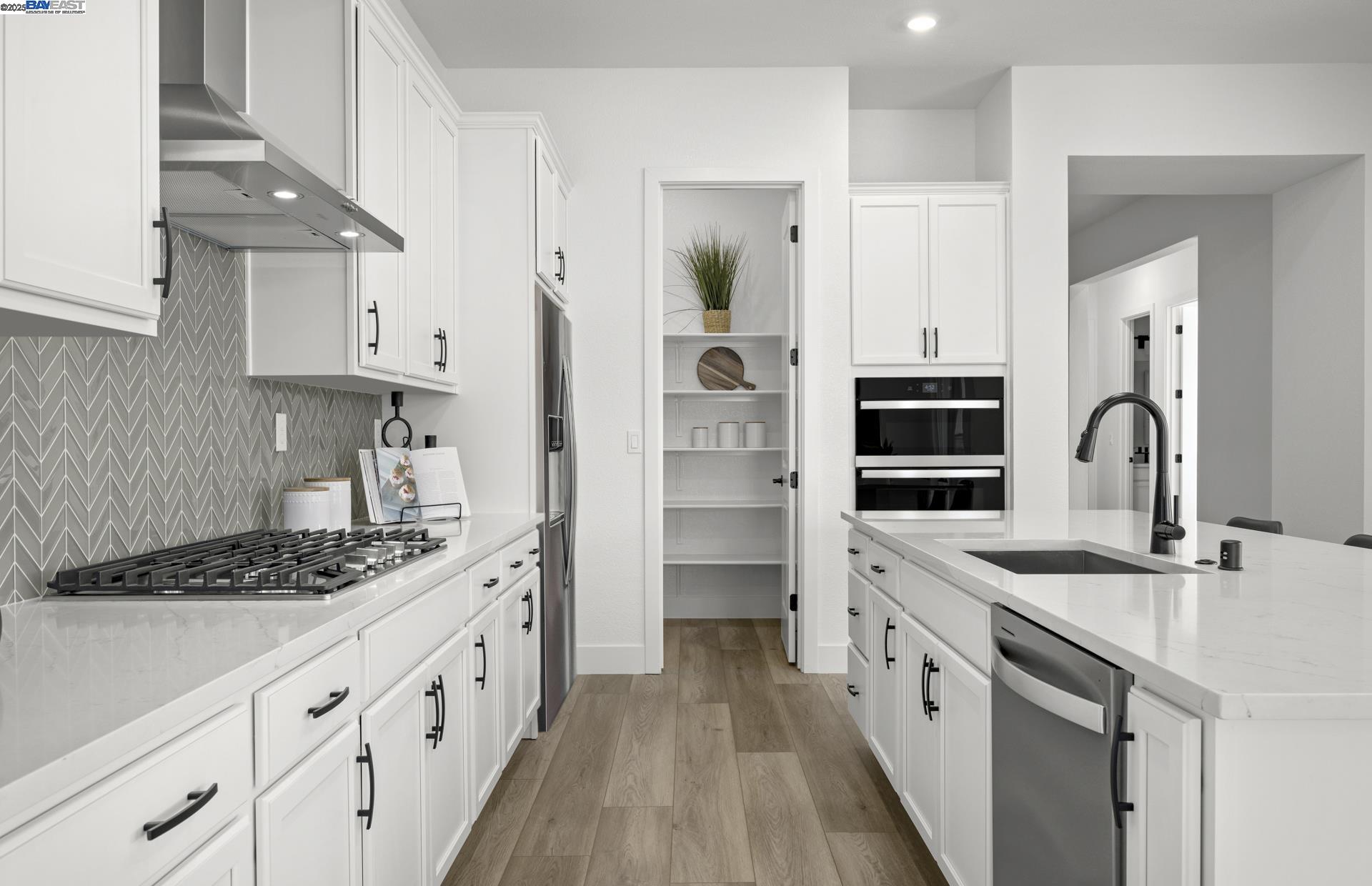 Detail Gallery Image 9 of 22 For 1154 Bradbury Dr, Discovery Bay,  CA 94505 - 3 Beds | 2 Baths