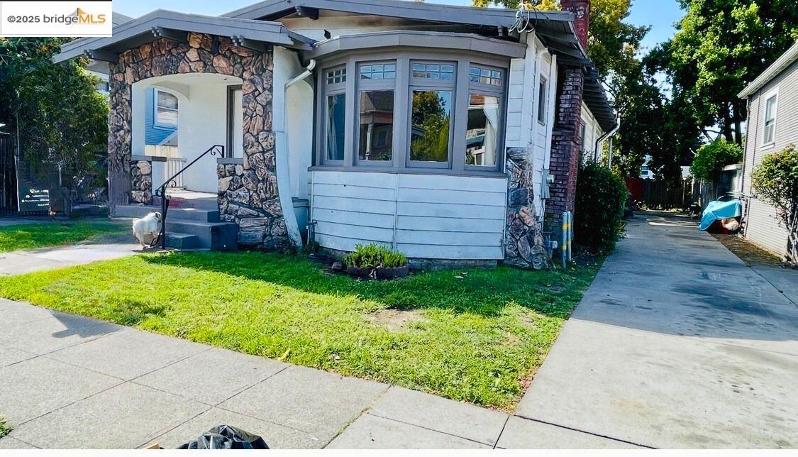 Detail Gallery Image 15 of 15 For 975 55th St, Oakland,  CA 94608 - 4 Beds | 1/1 Baths