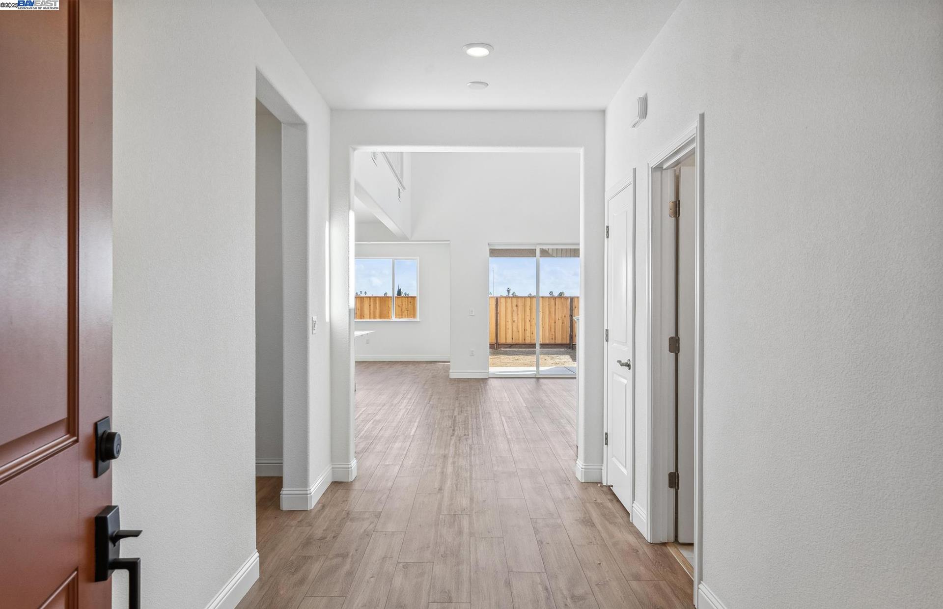 Detail Gallery Image 4 of 49 For 1138 Bradbury Dr, Discovery Bay,  CA 94505 - 6 Beds | 4 Baths