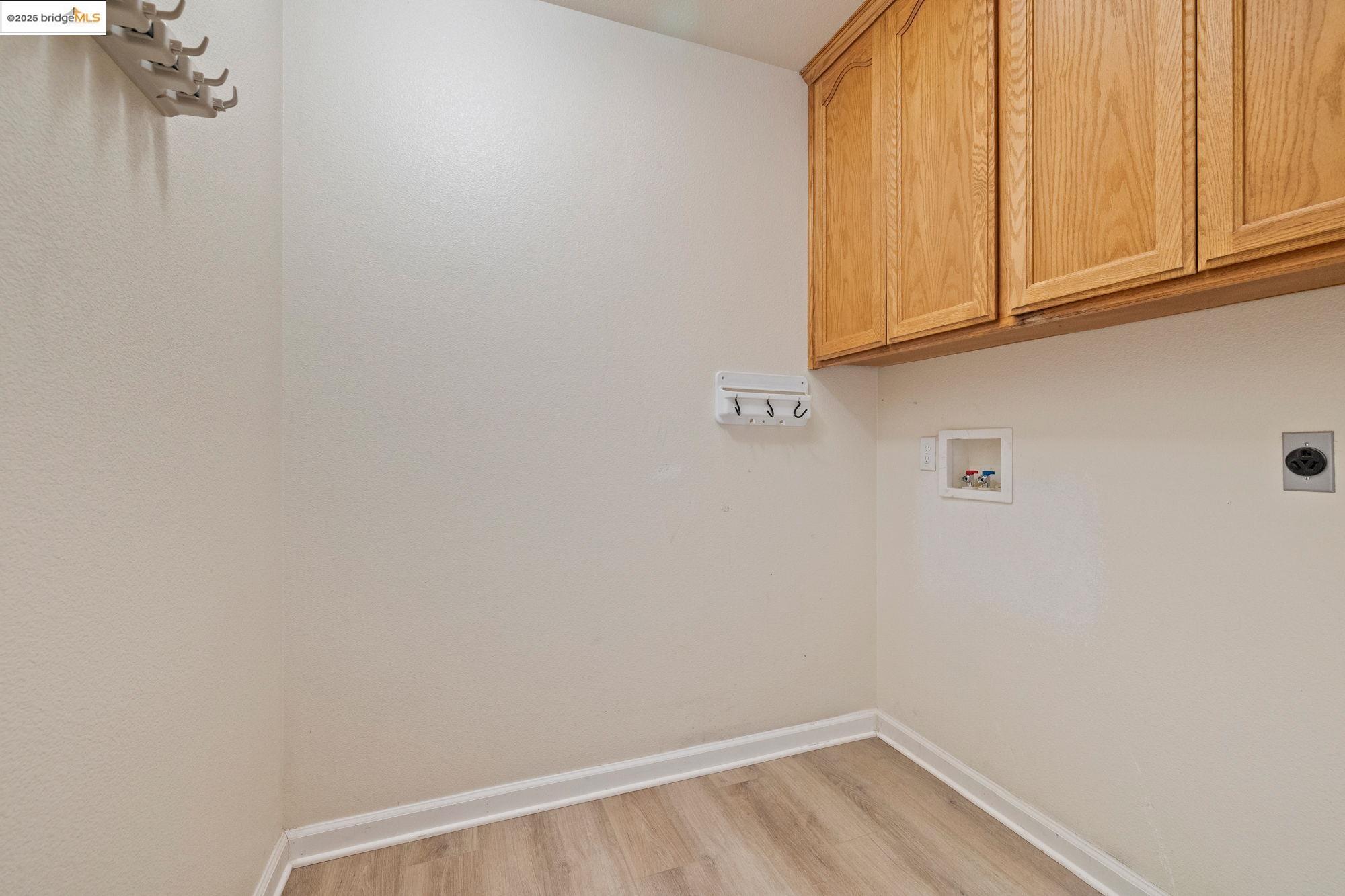 Detail Gallery Image 19 of 38 For 15840 Ridgefield Ct., Sonora,  CA 95370 - 3 Beds | 2 Baths