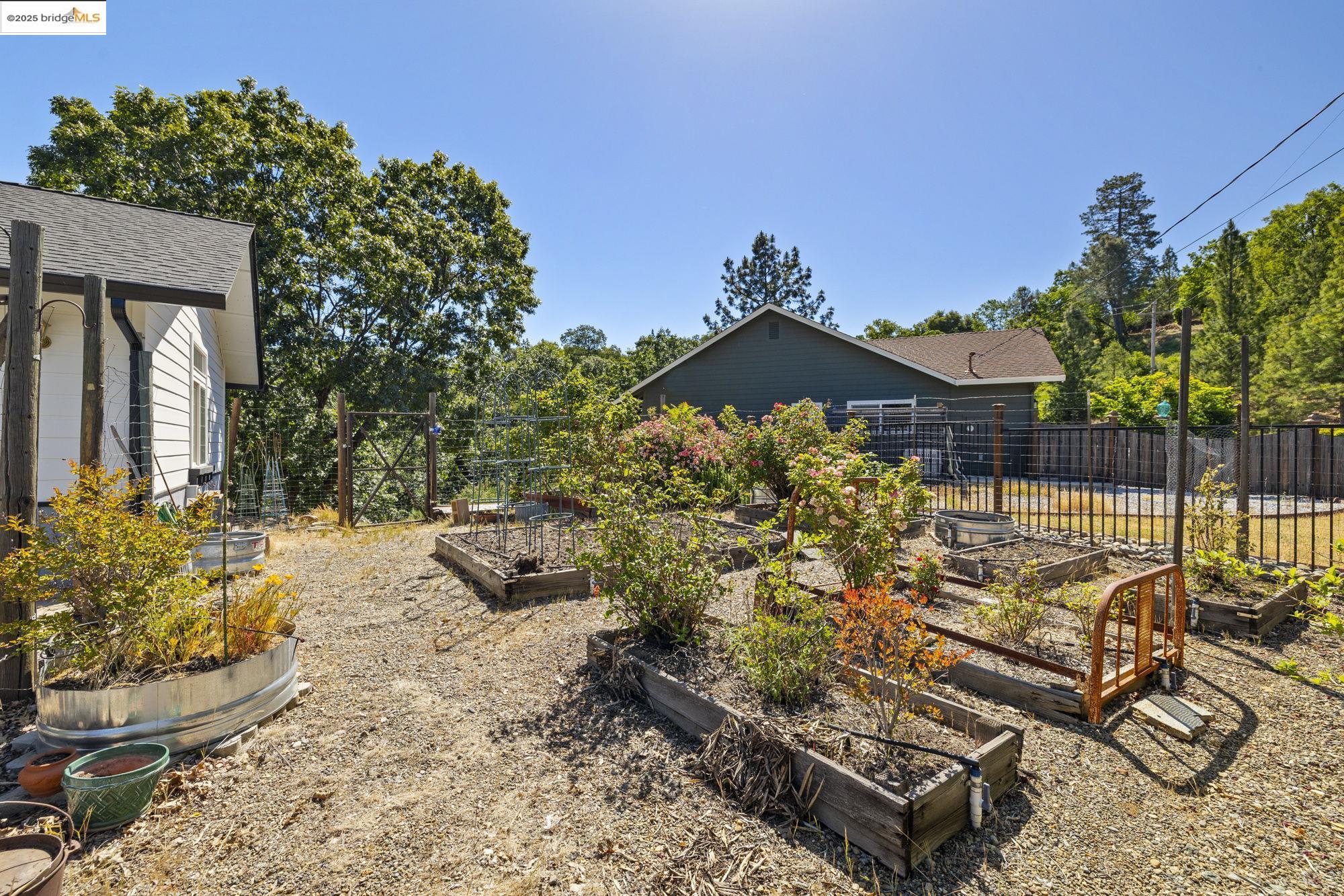 Detail Gallery Image 36 of 38 For 15840 Ridgefield Ct., Sonora,  CA 95370 - 3 Beds | 2 Baths